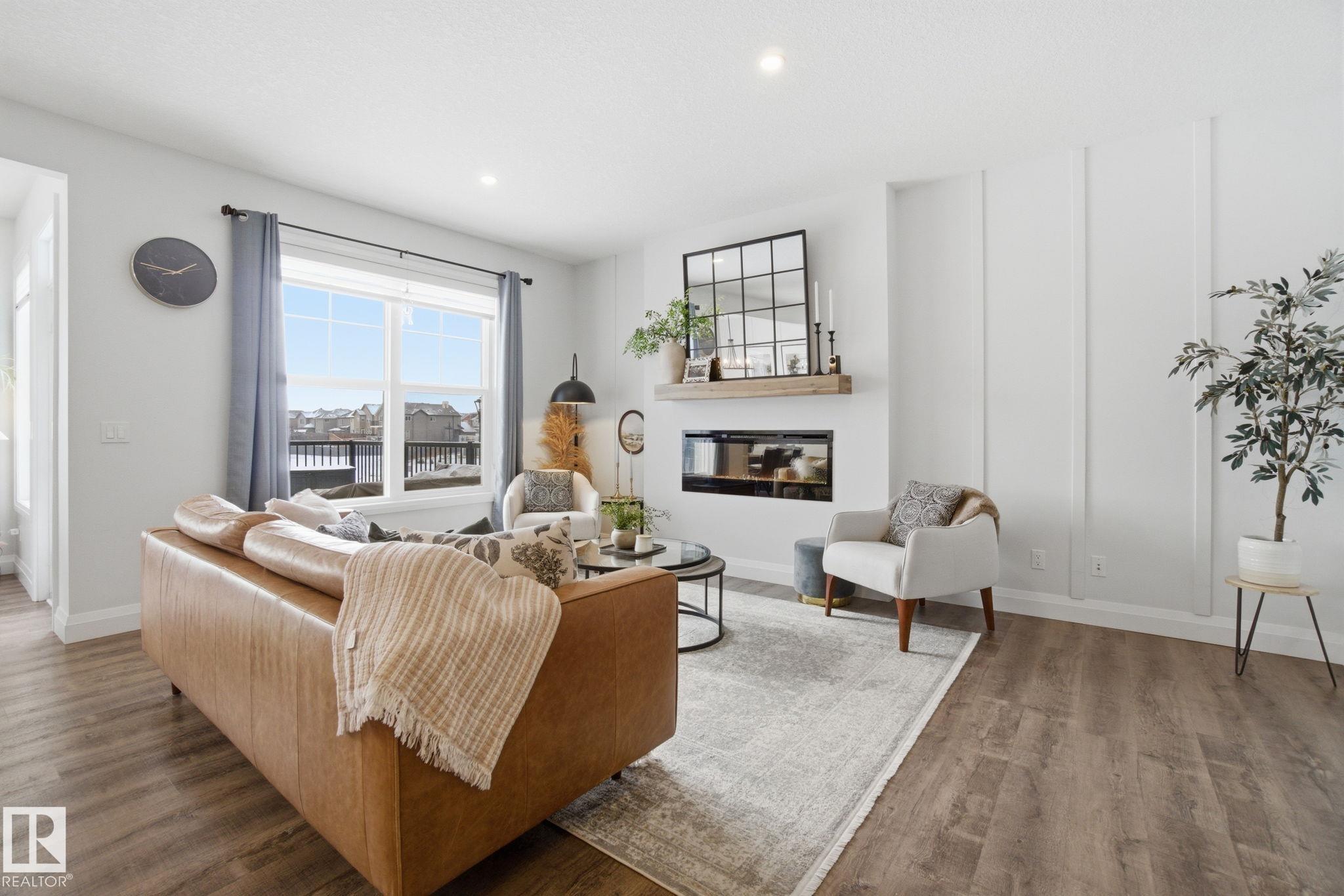 Photo 8 at 1525 Darby Bay SW, Desrochers Area, Edmonton