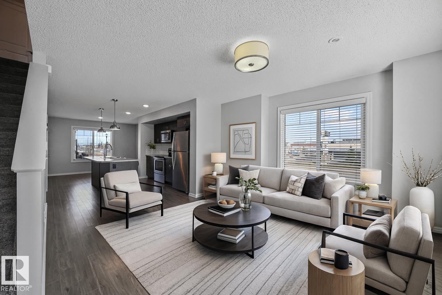 34 - 2215 24 Street NW, Laurel, Edmonton photo number 2