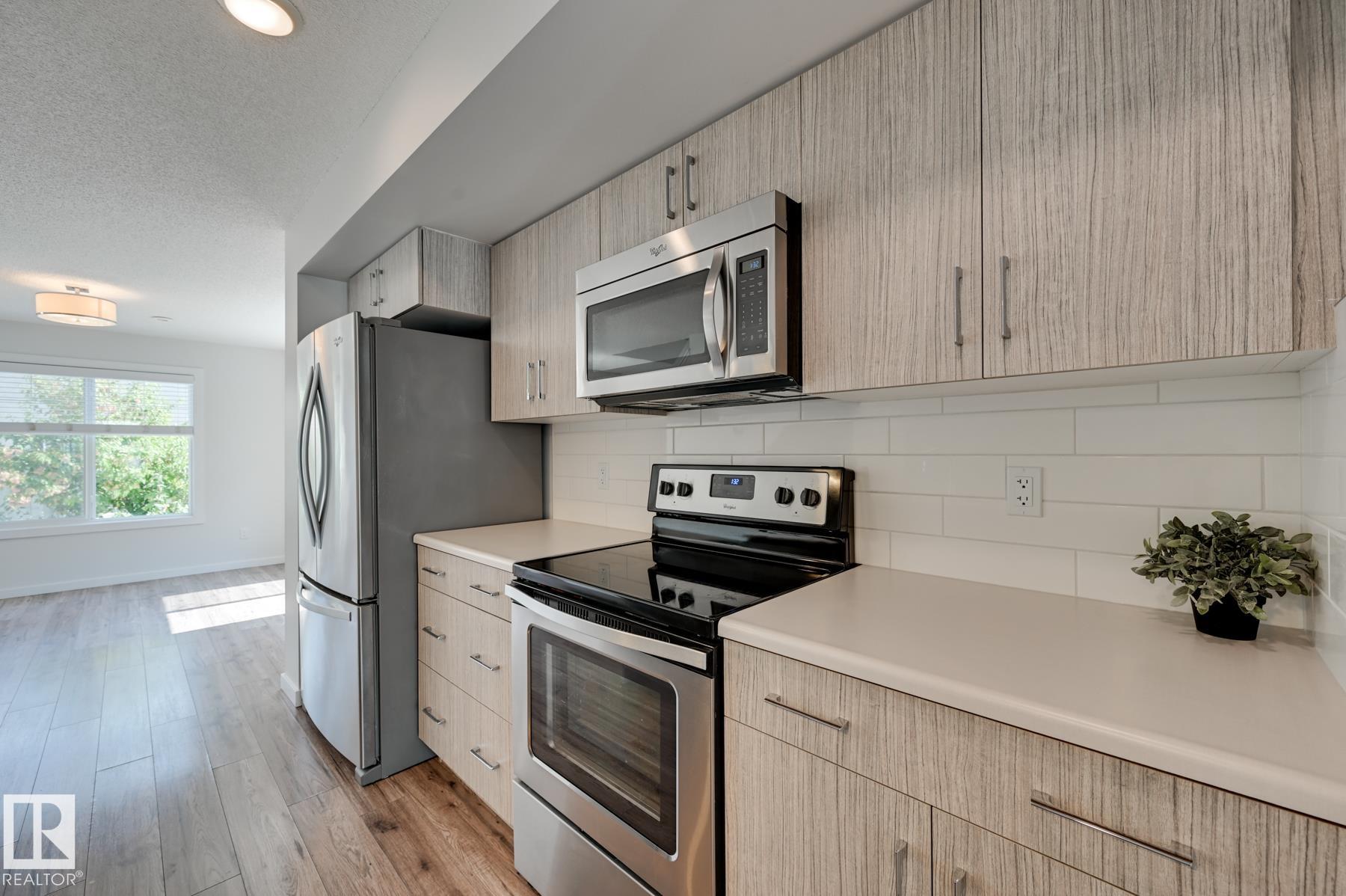 Photo 15 at 26 - 2215 24 Street NW, Laurel, Edmonton