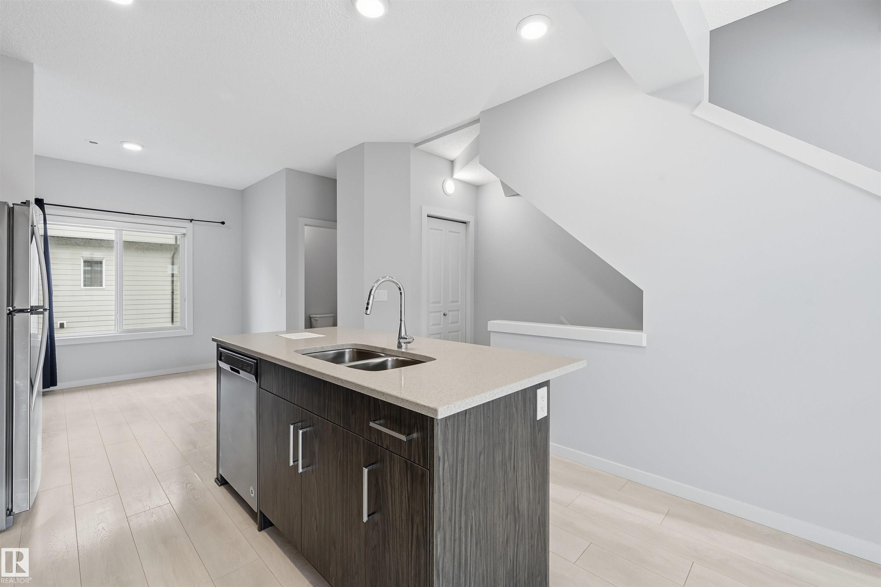 Photo 11 at 16 - 804 Welsh Drive SW, Walker, Edmonton