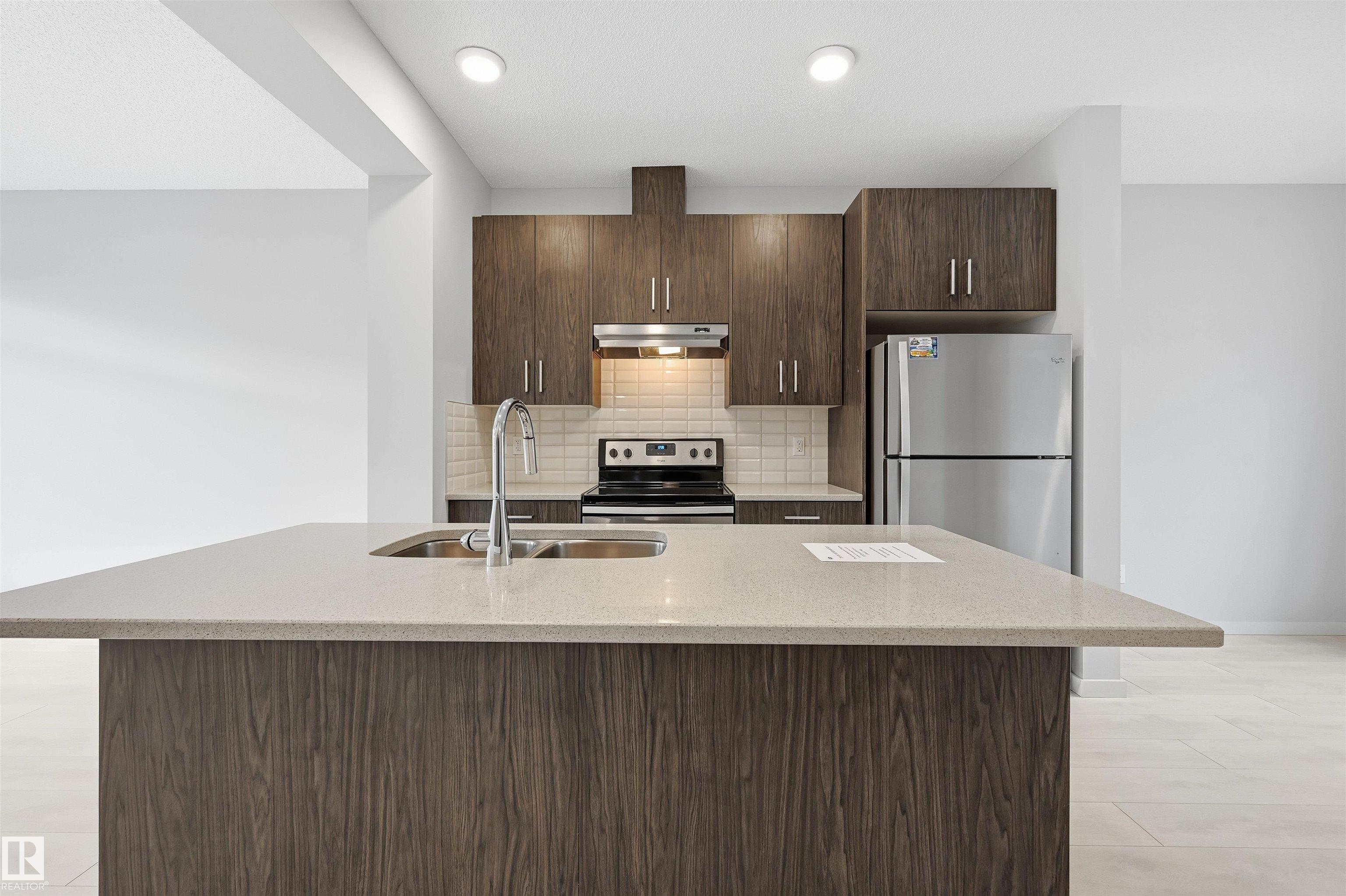 Photo 10 at 16 - 804 Welsh Drive SW, Walker, Edmonton