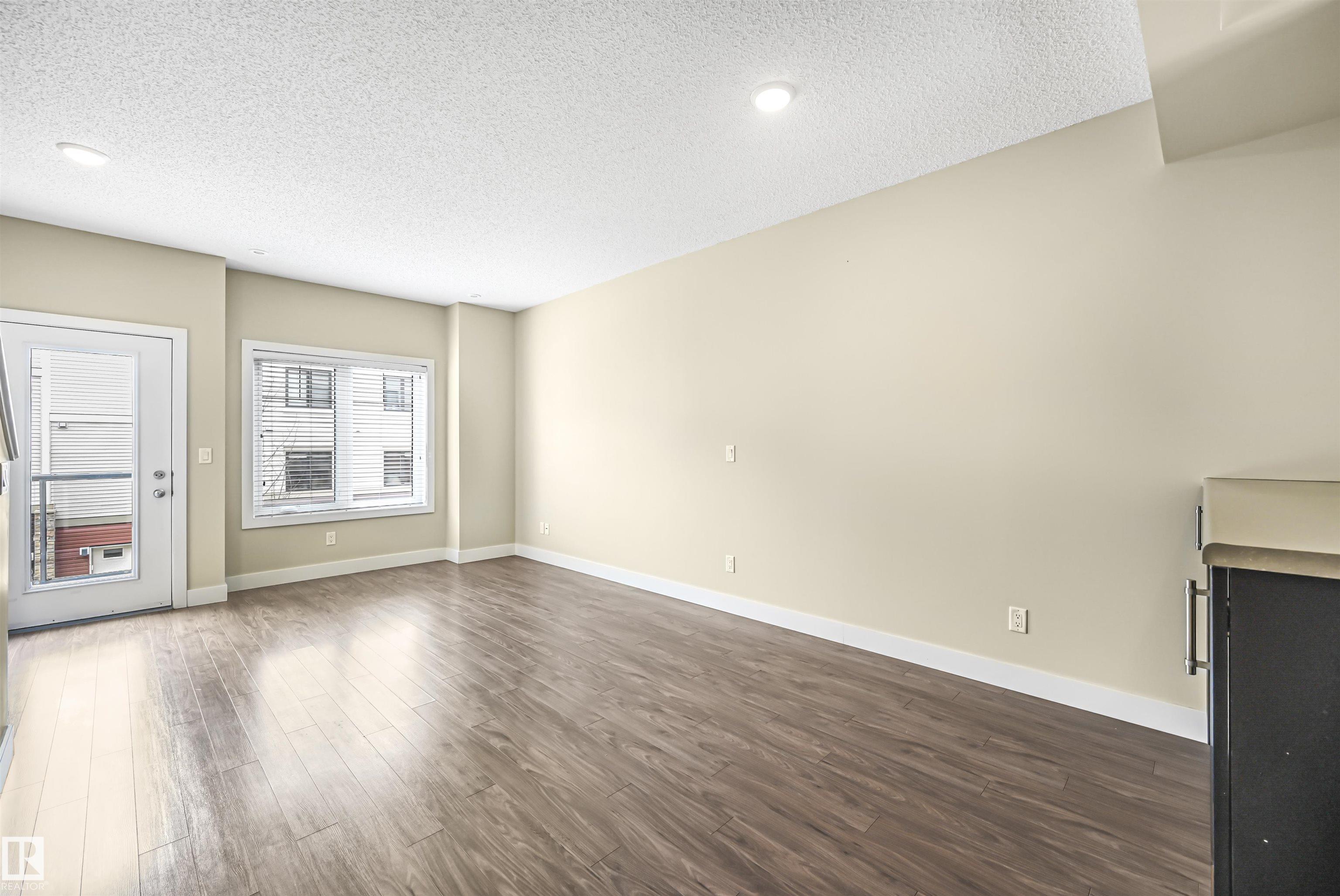 Photo 11 at 102 - 804 Welsh Drive SW, Walker, Edmonton