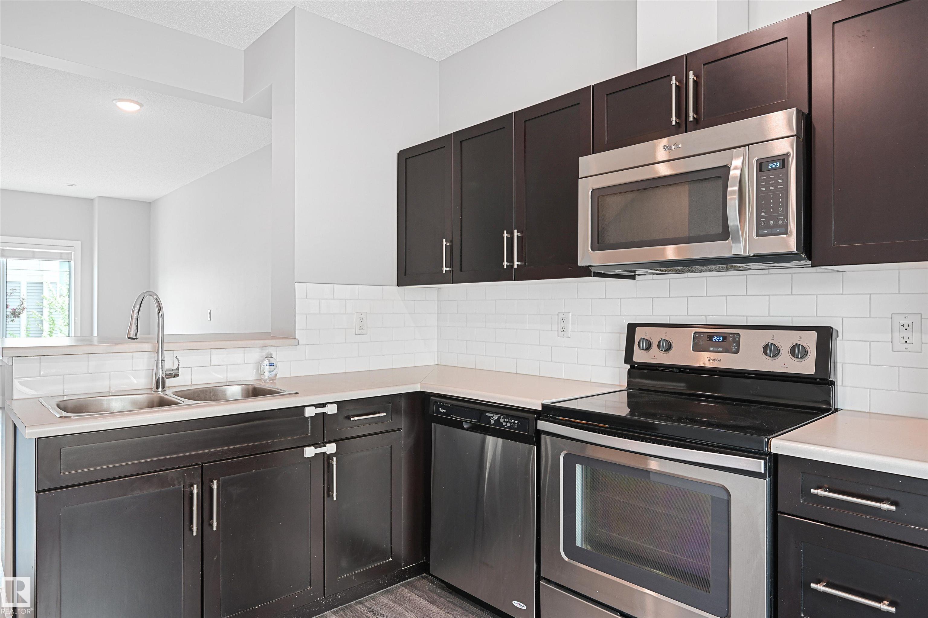 Photo 10 at 30 - 804 Welsh Drive SW, Walker, Edmonton