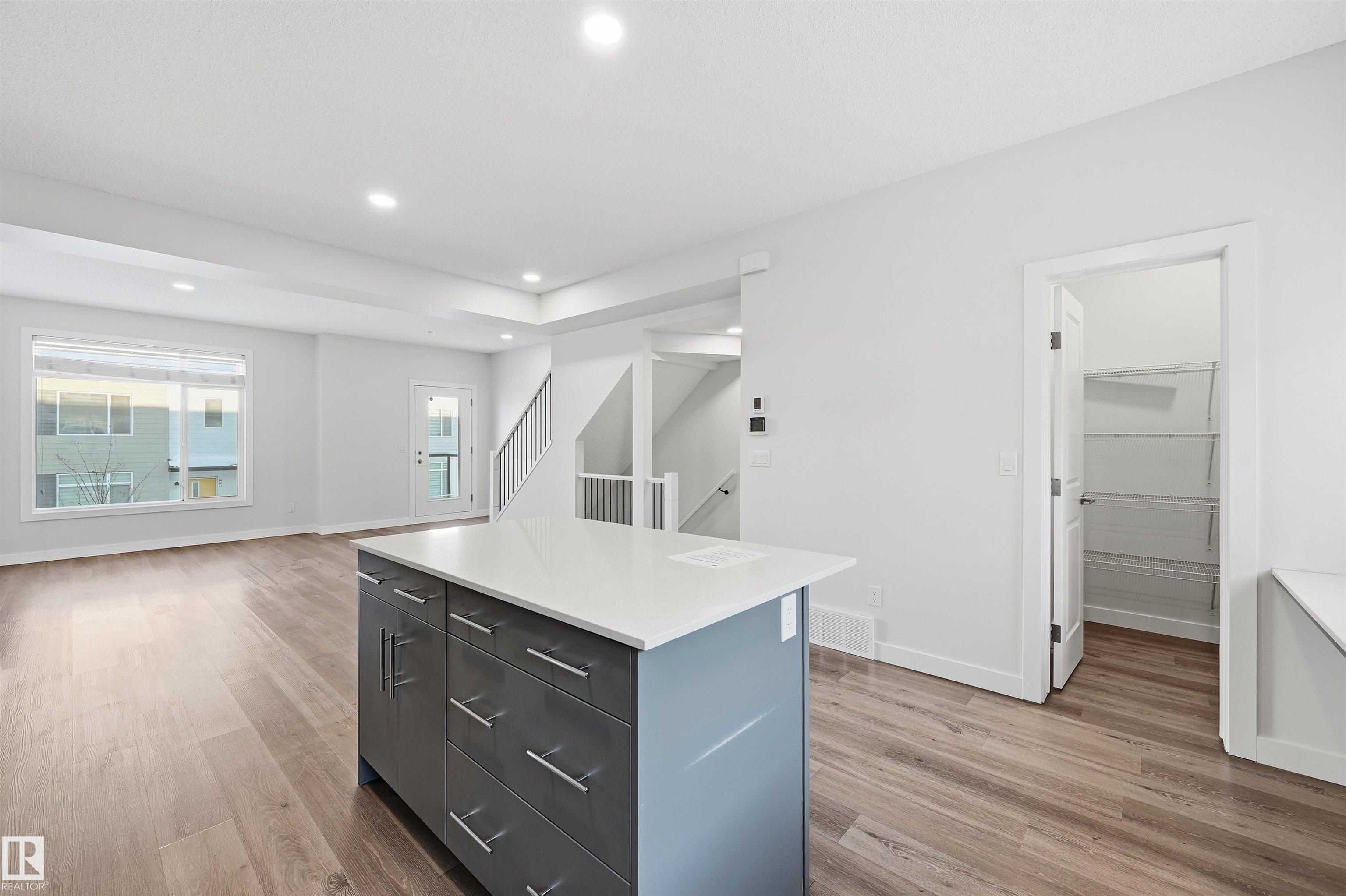 Photo 16 at 54 - 804 Welsh Drive SW, Walker, Edmonton