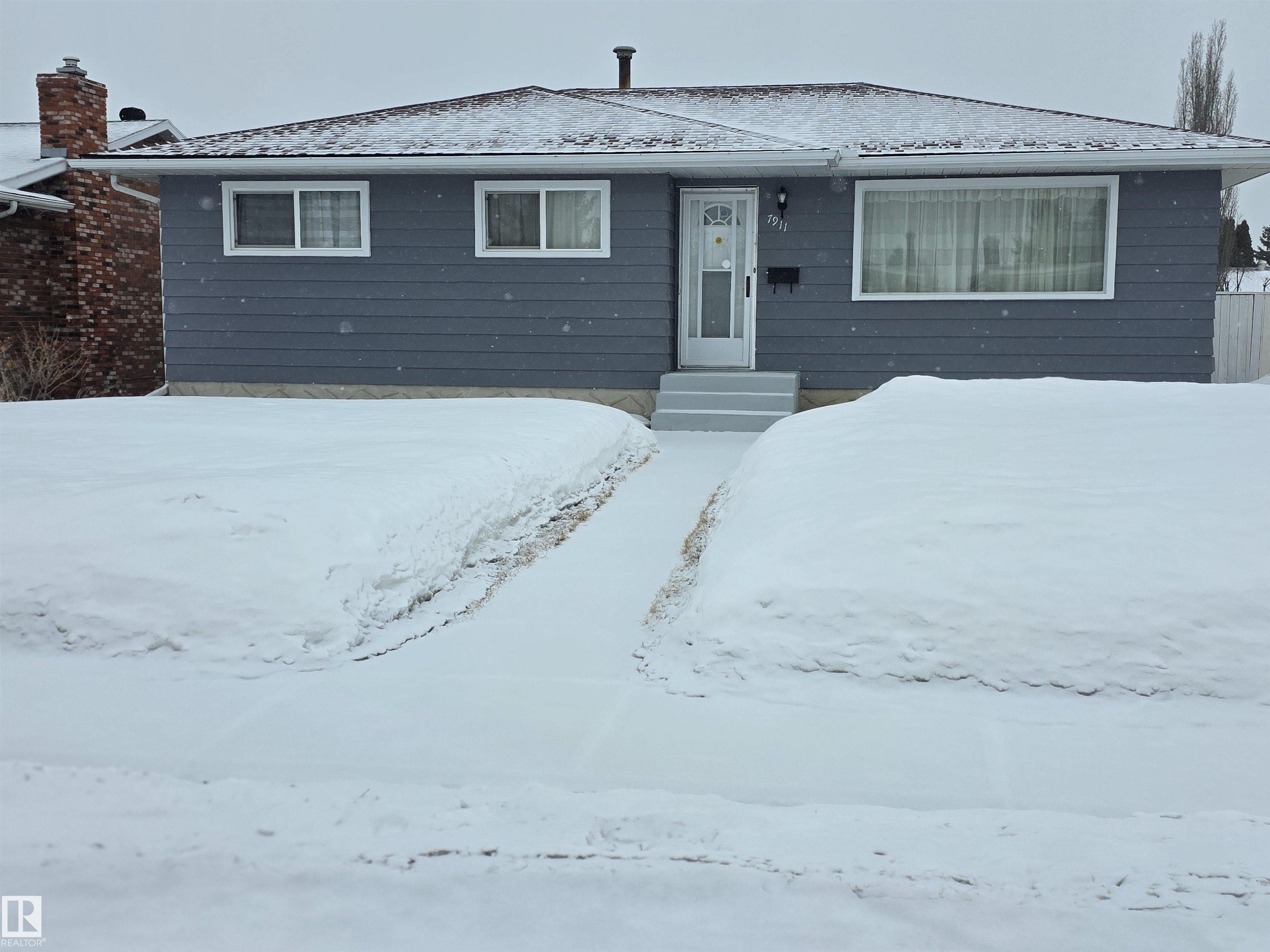 7911 145 Avenue NW, Kilkenny, Edmonton photo number 2