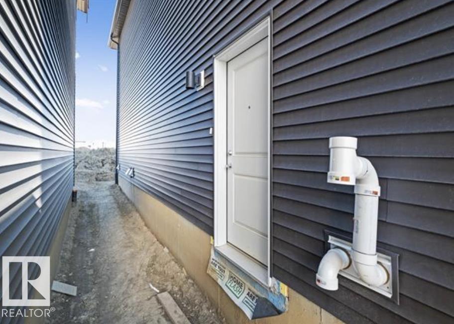 2431 207 Street NW, The Uplands, Edmonton