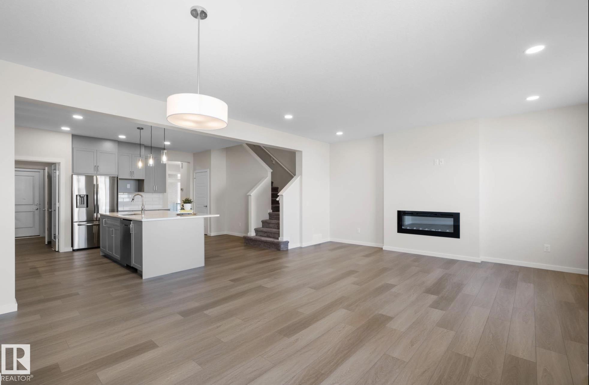 Photo 7 at 2431 207 Street NW, The Uplands, Edmonton