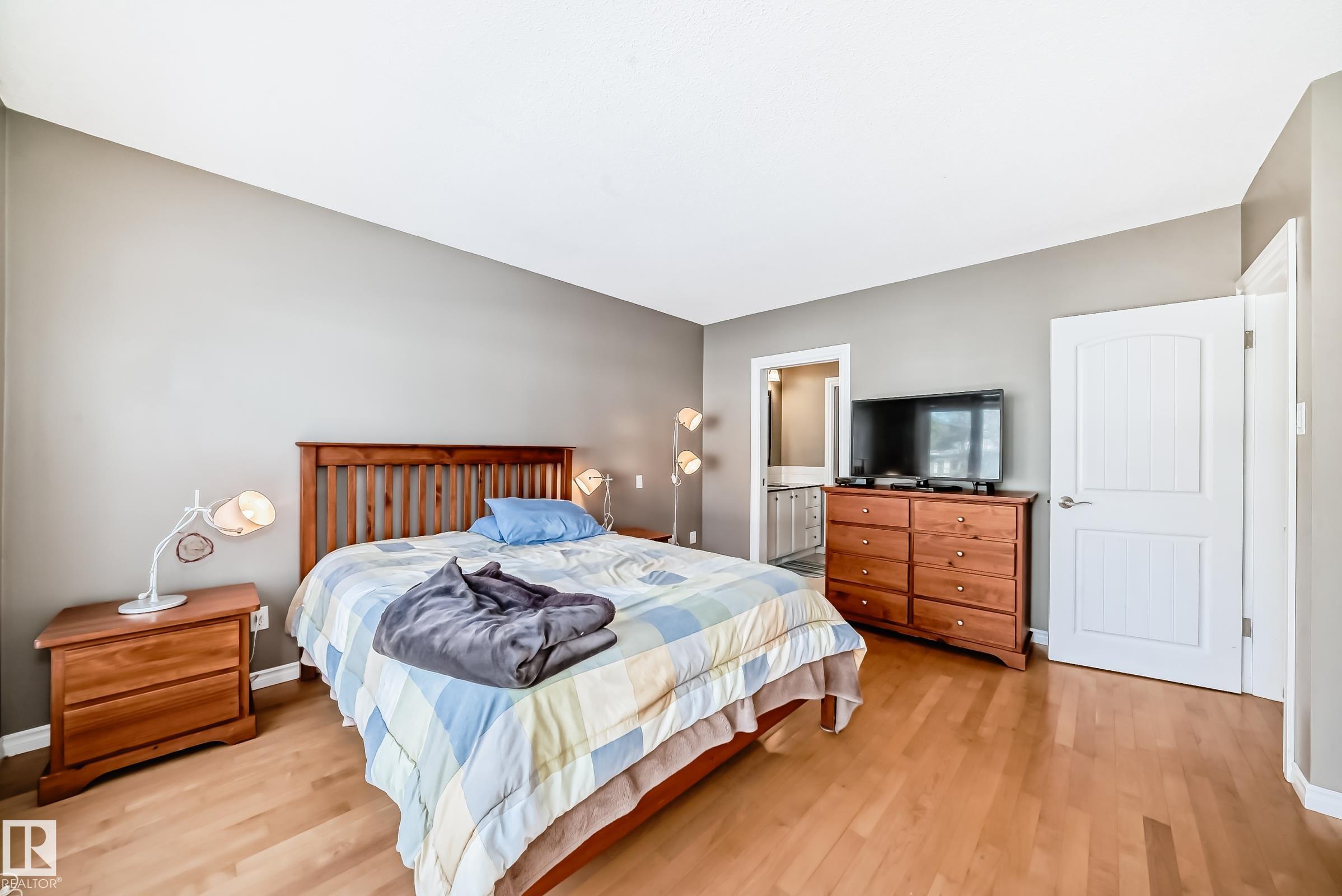 Photo 17 at 9136 141 Street NW, Parkview, Edmonton