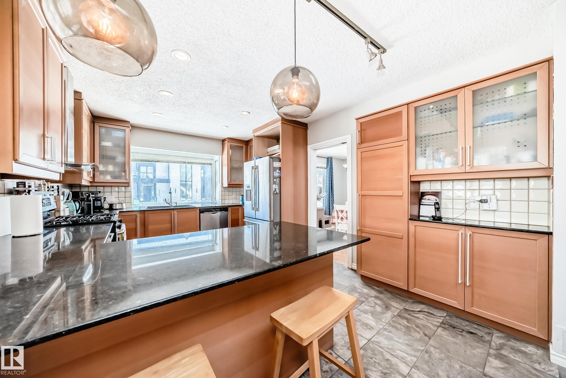 Photo 8 at 9136 141 Street NW, Parkview, Edmonton