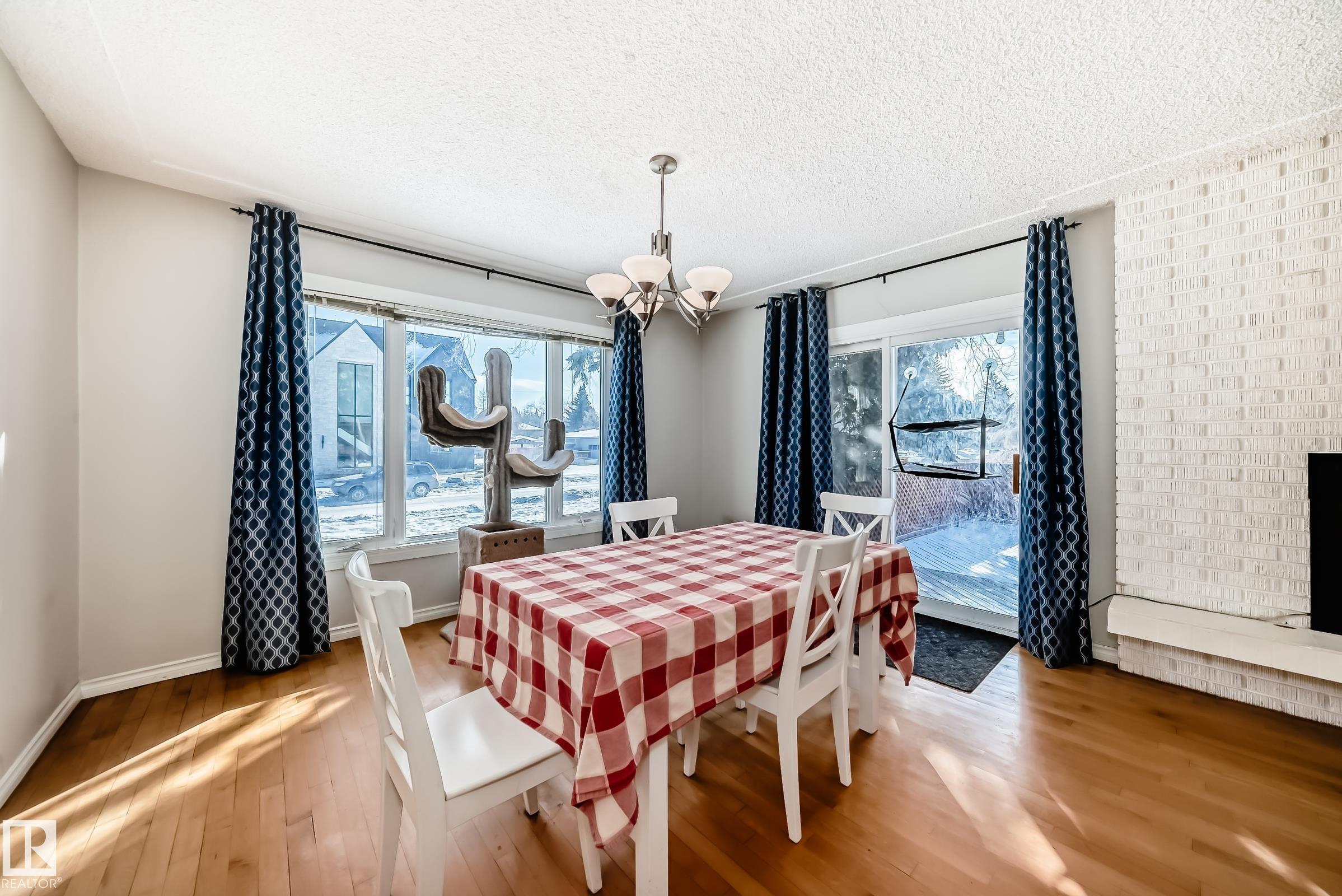 Photo 10 at 9136 141 Street NW, Parkview, Edmonton