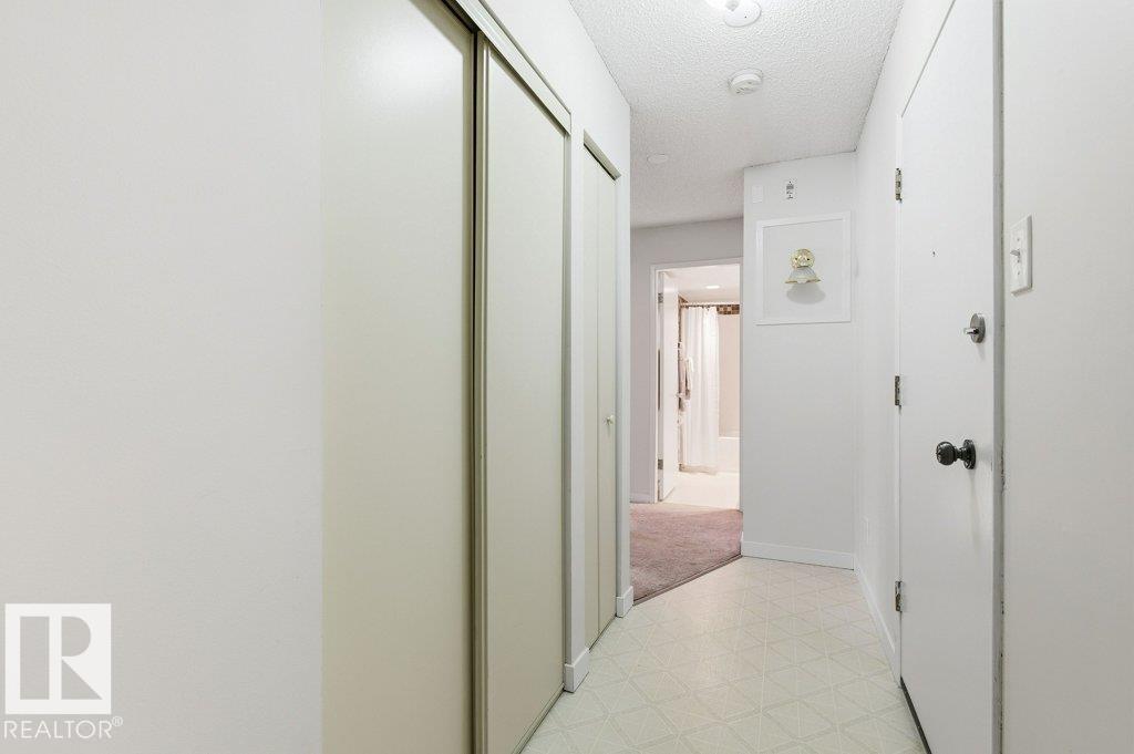 Photo 7 at 124 - 5730 Riverbend Road NW, Brander Gardens, Edmonton