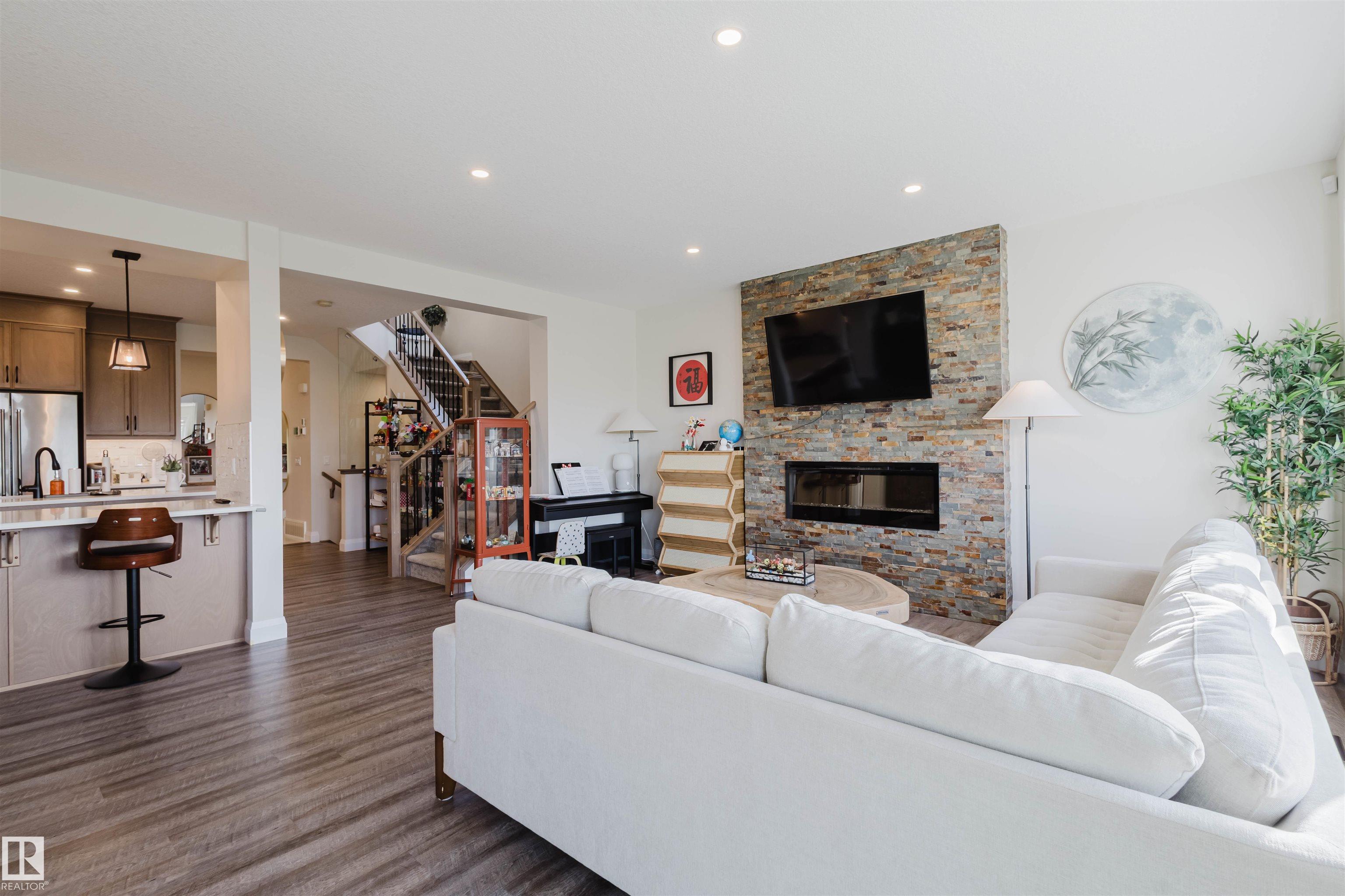 Photo 17 at 1415 Darby Green green SW, Desrochers Area, Edmonton