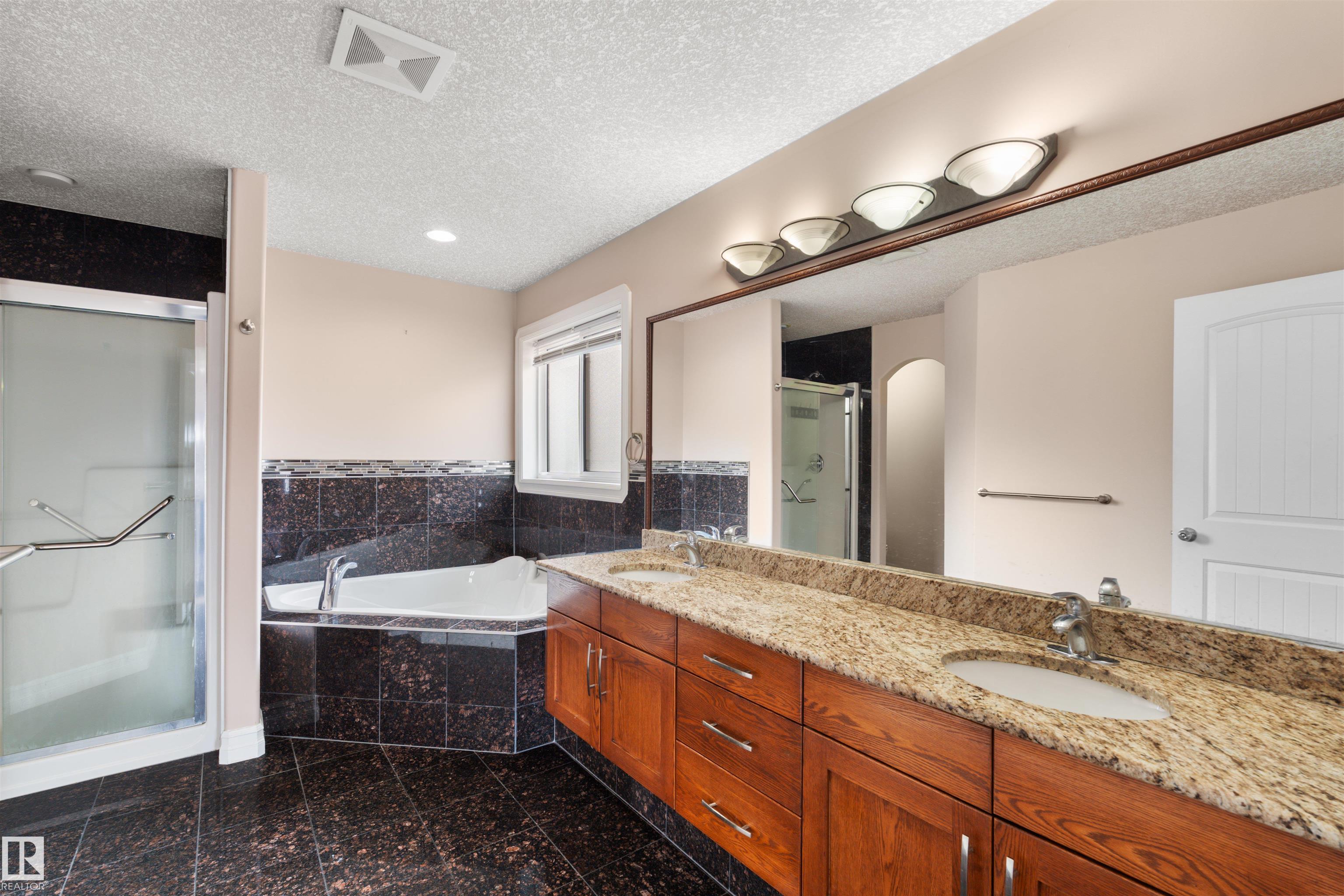 Photo 23 at 9203 160 Avenue NW, Eaux Claires, Edmonton