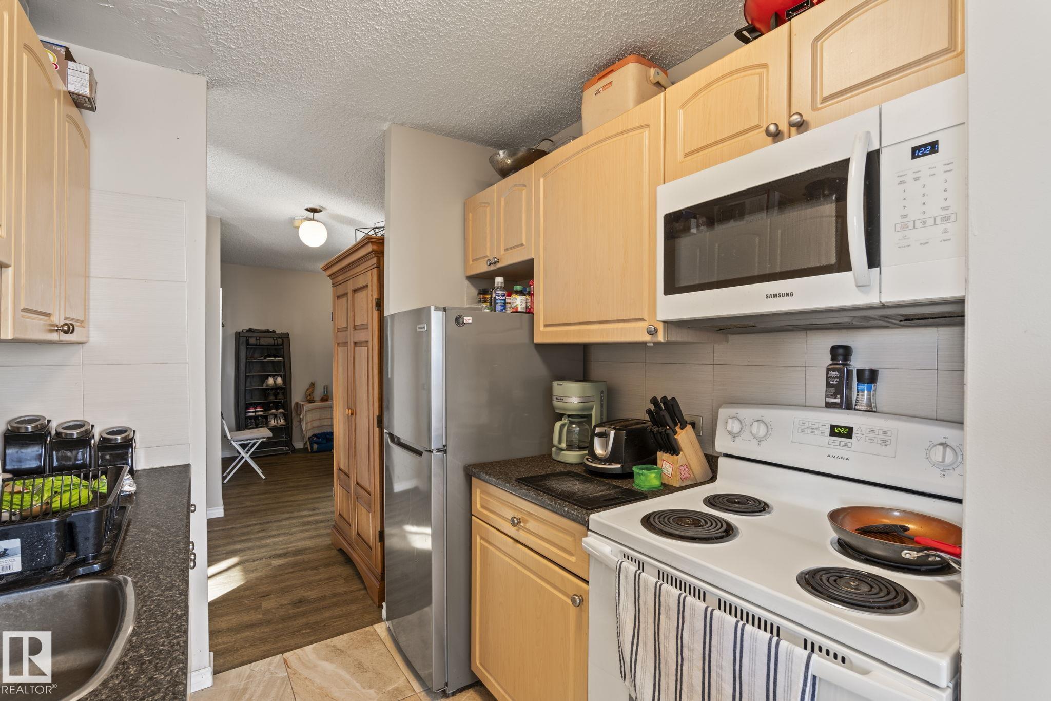 Photo 9 at 1602 - 10883 Saskatchewan Drive NW, Garneau, Edmonton