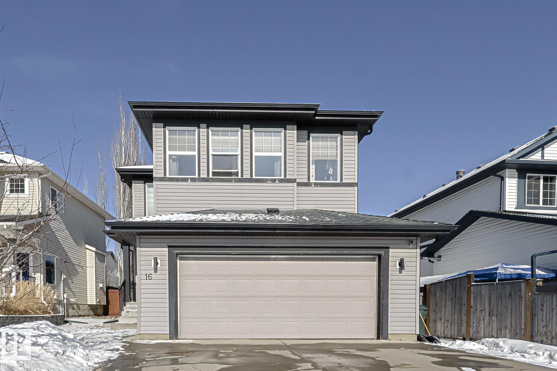 Photo 2 at 16 Hartwick Gate, Harvest Ridge, Spruce Grove