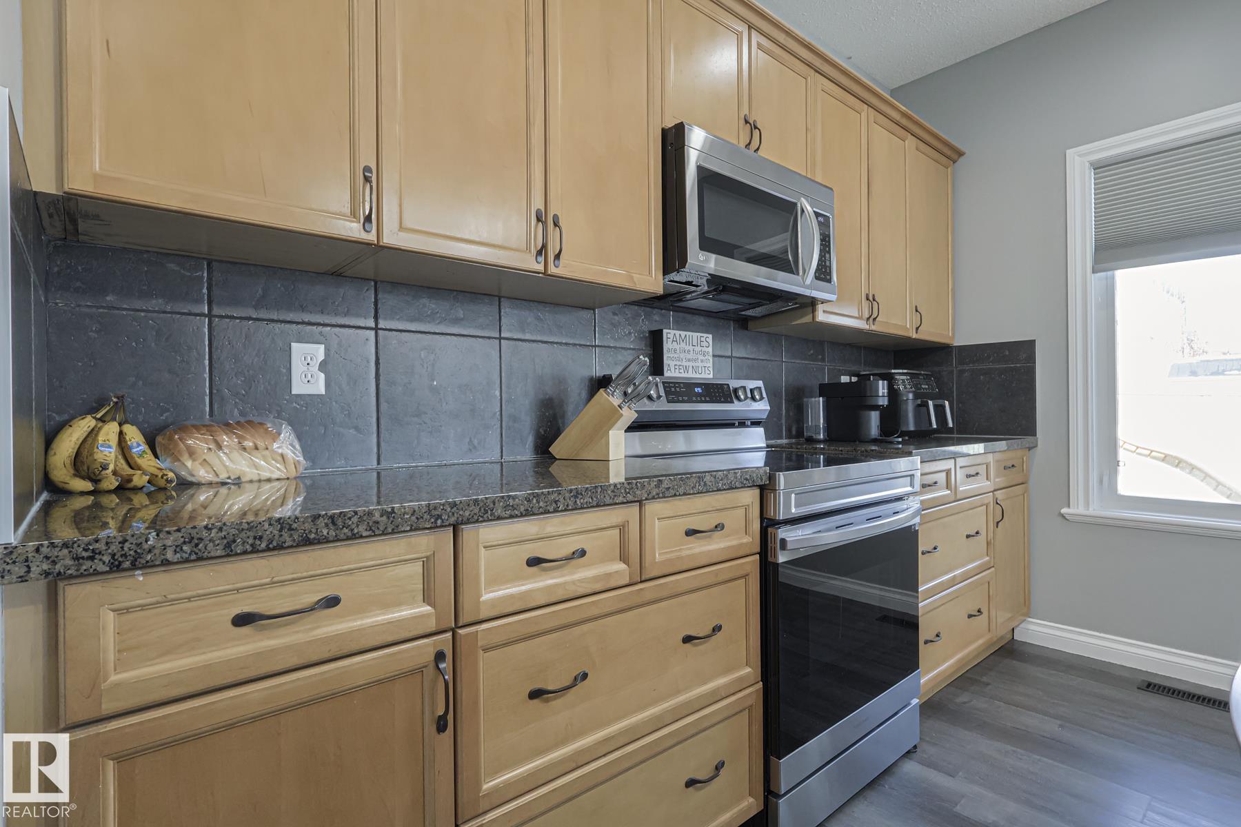 Photo 8 at 16 Hartwick Gate, Harvest Ridge, Spruce Grove