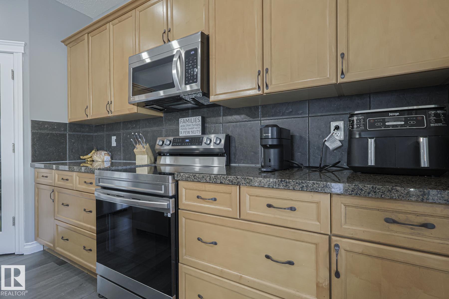 Photo 9 at 16 Hartwick Gate, Harvest Ridge, Spruce Grove