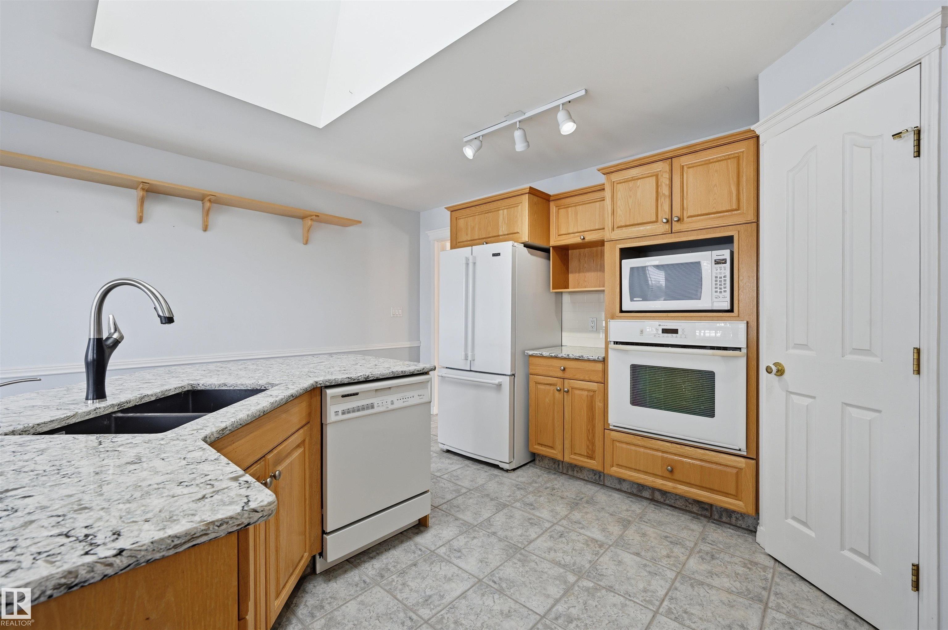 Photo 11 at 370 - 50247 Rge Rd 232, Scottsdale Estates, Rural Leduc County