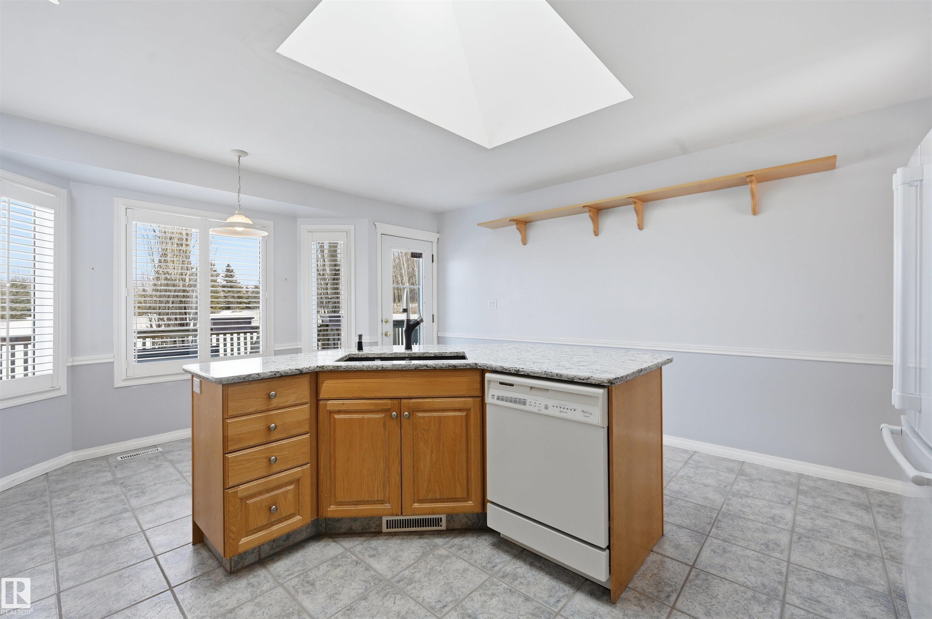 Photo 14 at 370 - 50247 Rge Rd 232, Scottsdale Estates, Rural Leduc County