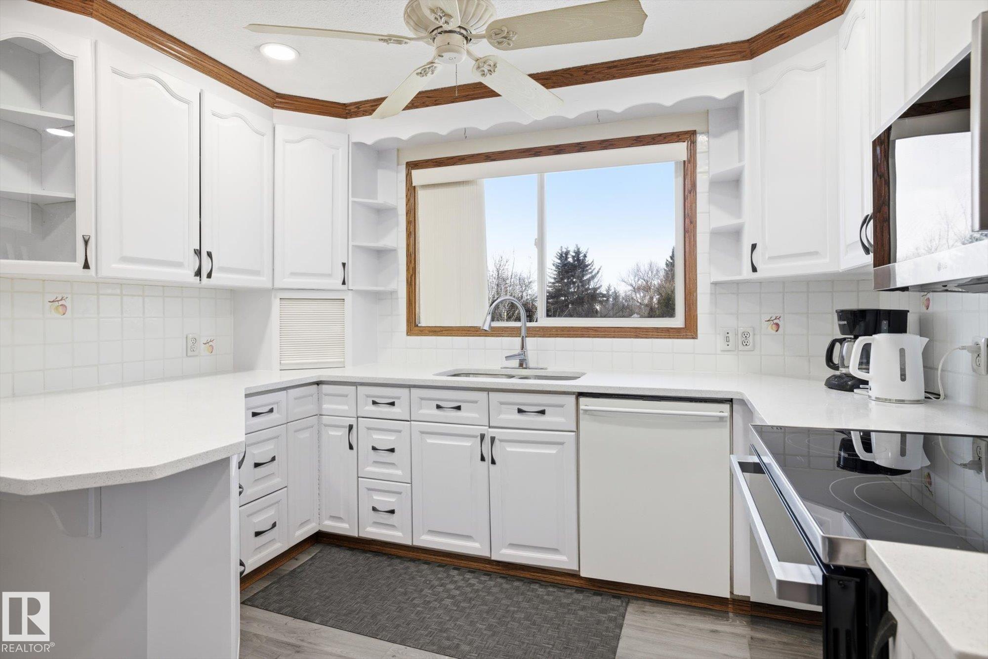 Photo 12 at 83 Bellevue Crescent, Braeside, St. Albert