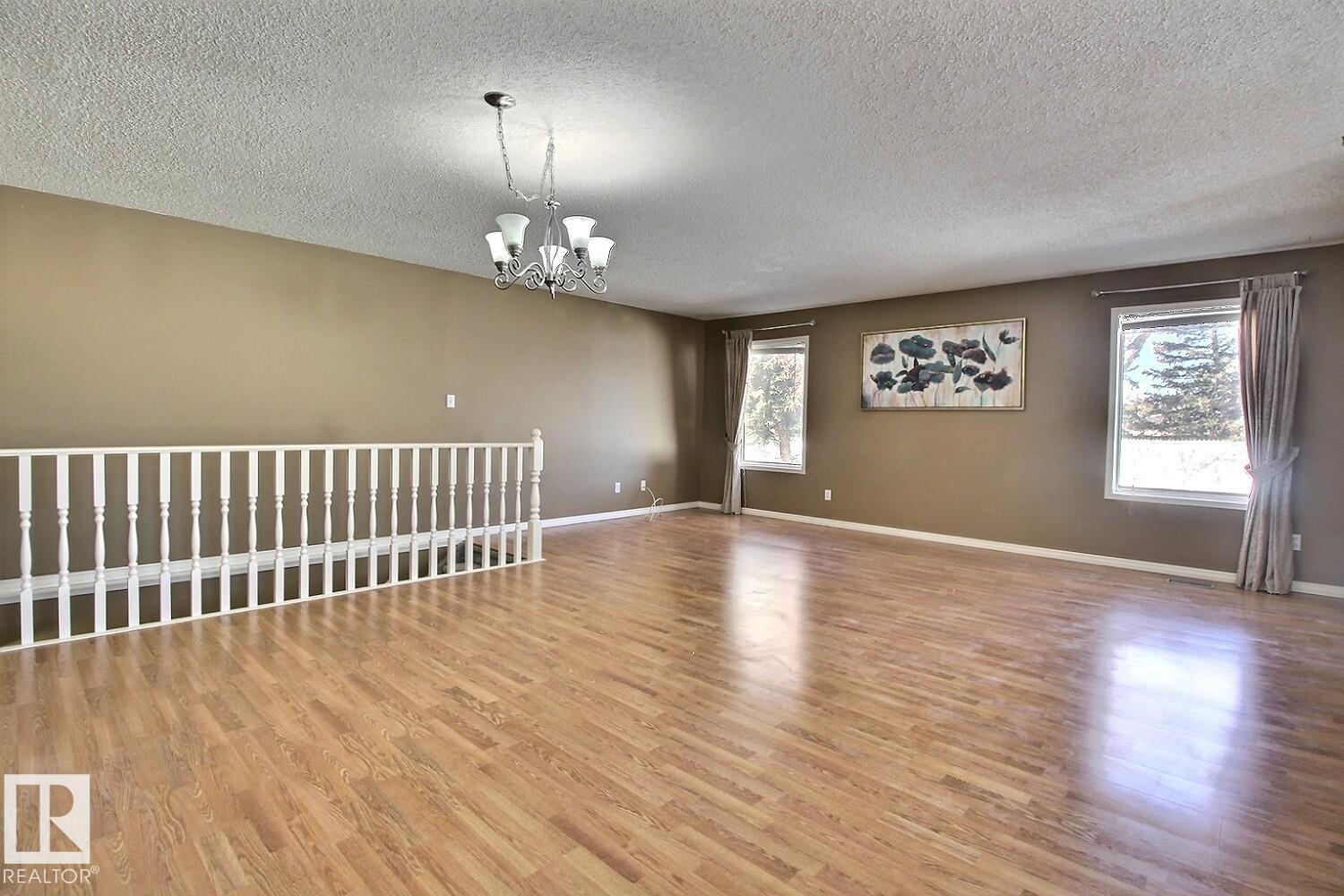 Photo 13 at 8146 27 Avenue NW, Meyonohk, Edmonton