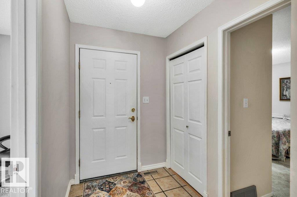 Photo 3 at 8146 27 Avenue NW, Meyonohk, Edmonton