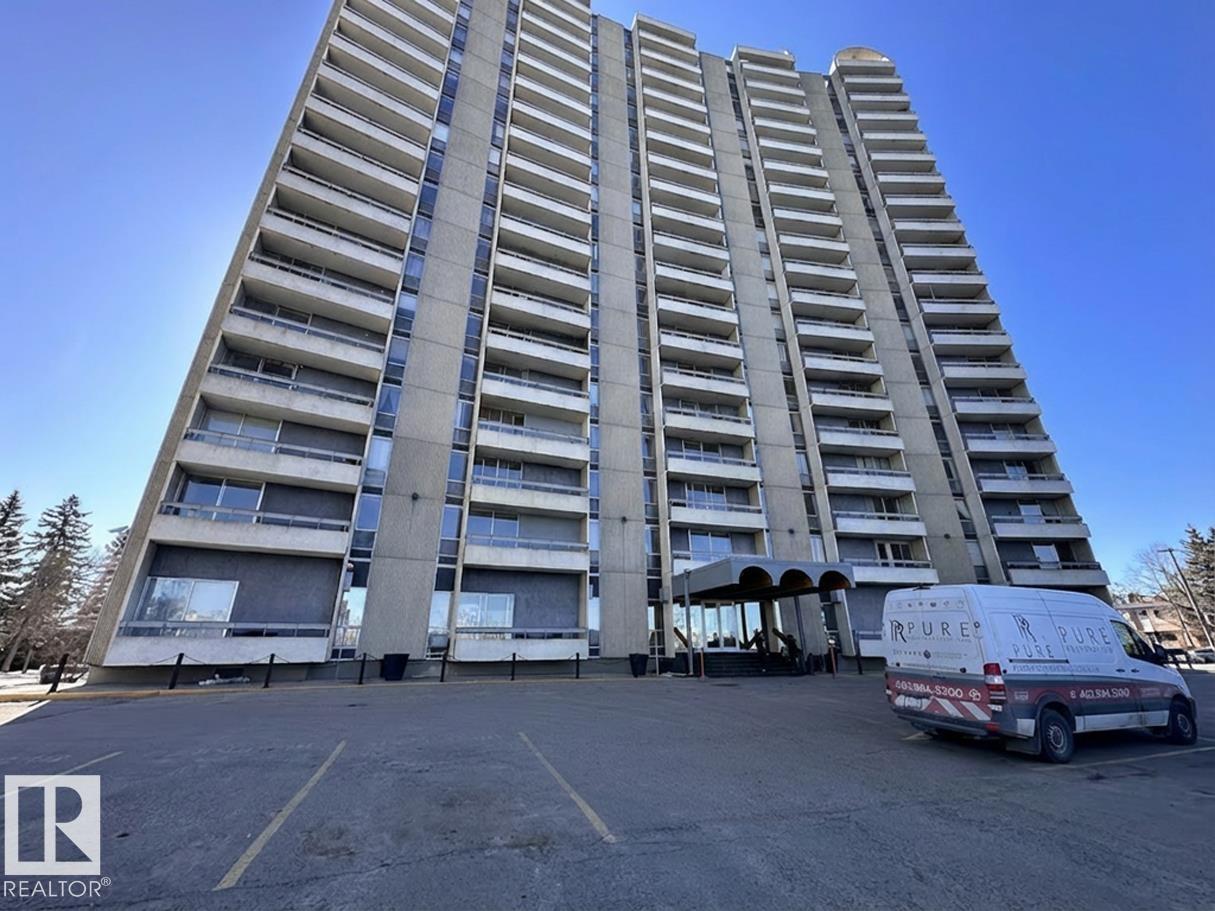 Photo 2 at 1401 - 10883 Saskatchewan Drive NW, Garneau, Edmonton