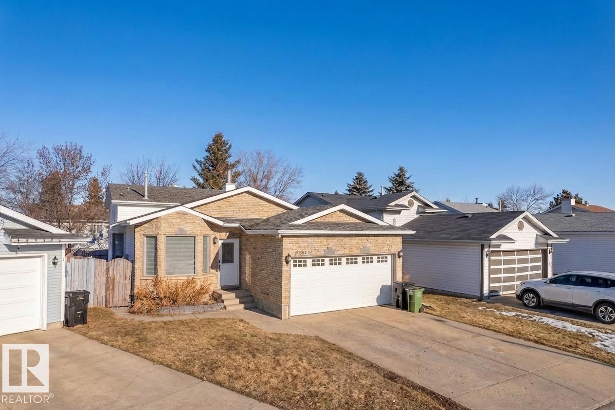 2536 35 Street NW, Bisset, Edmonton photo number 2