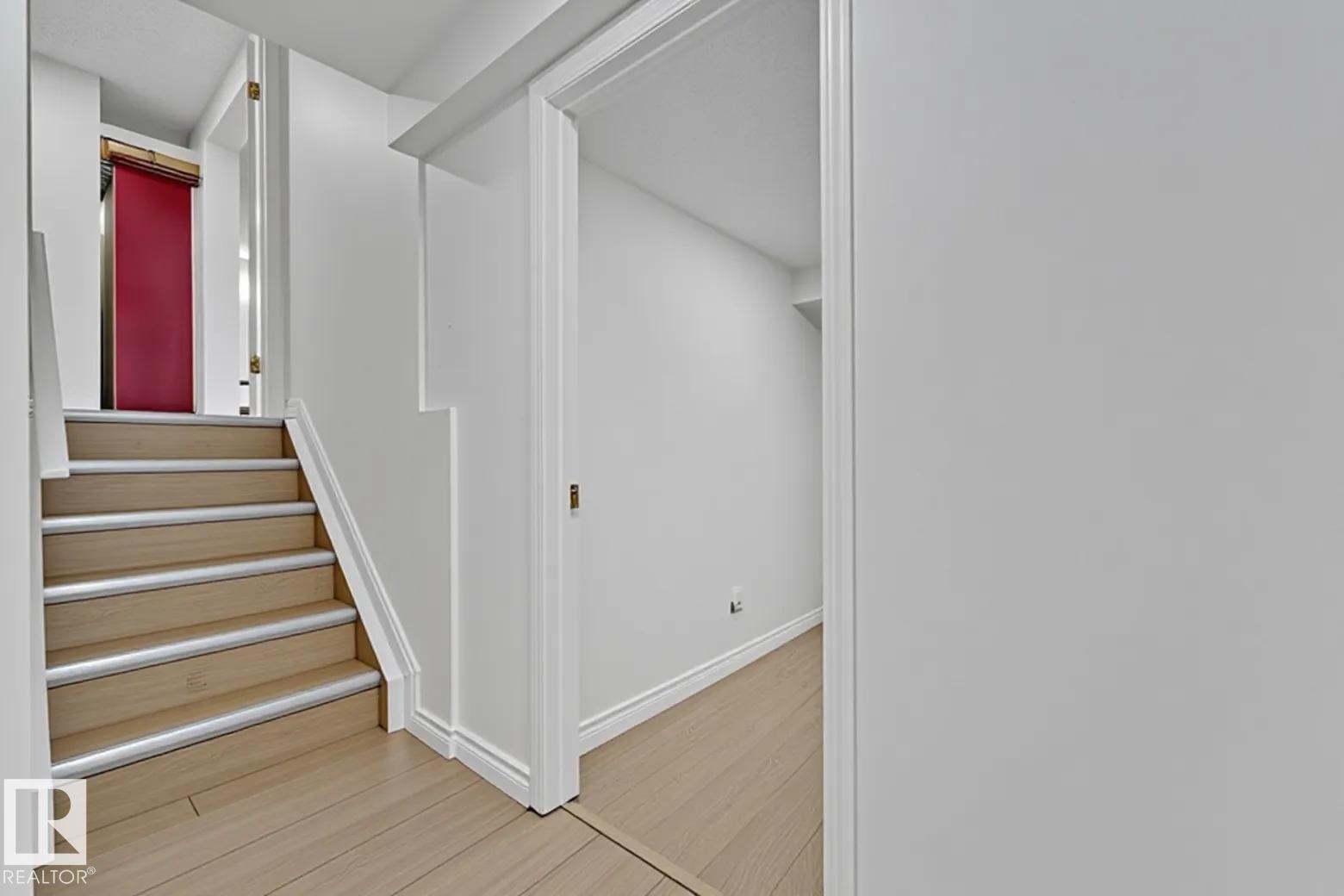 Photo 18 at 2536 35 Street NW, Bisset, Edmonton