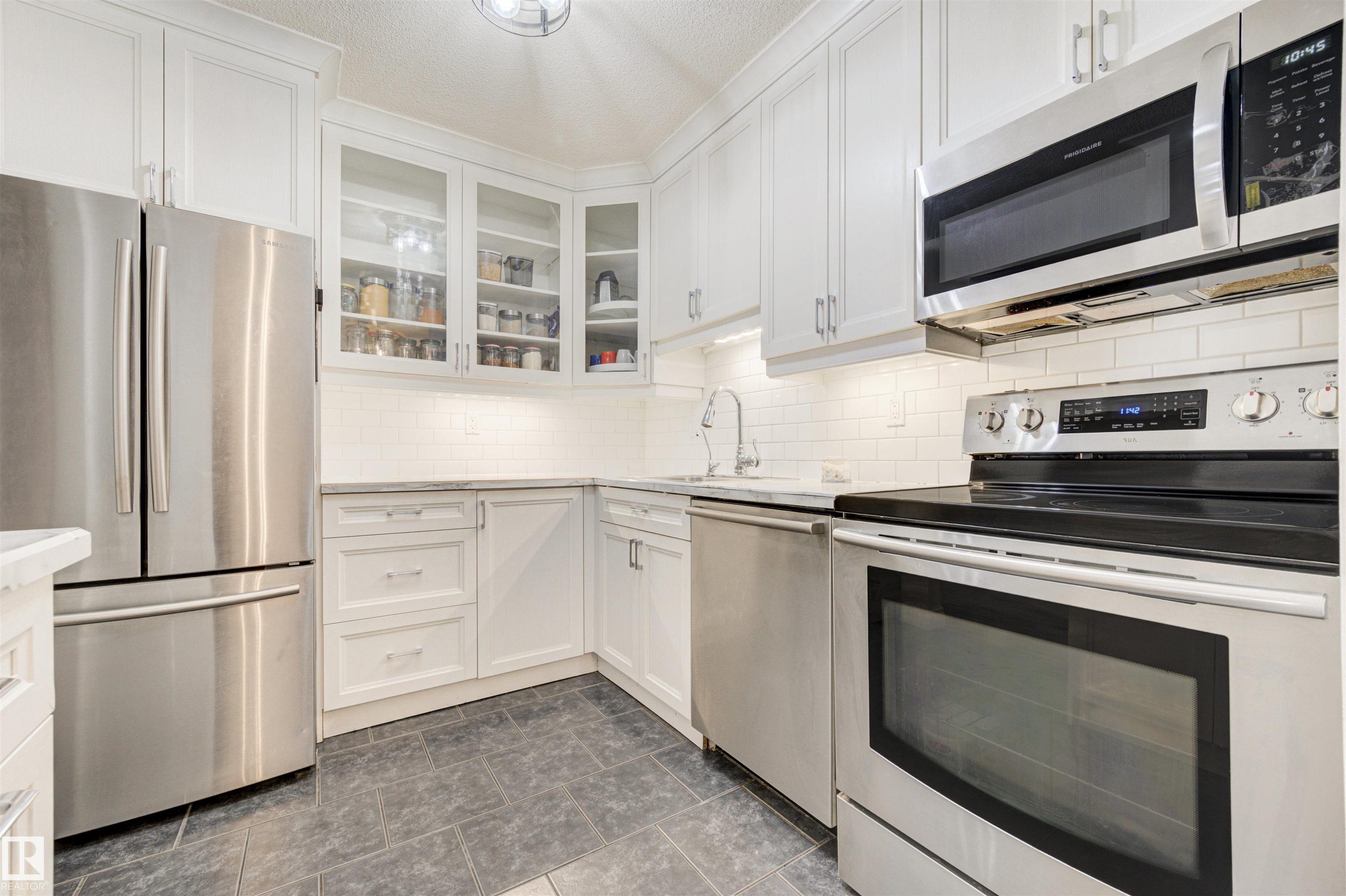 Photo 9 at 104 - 316 Woodbridge Way, Woodbridge Farms, Sherwood Park