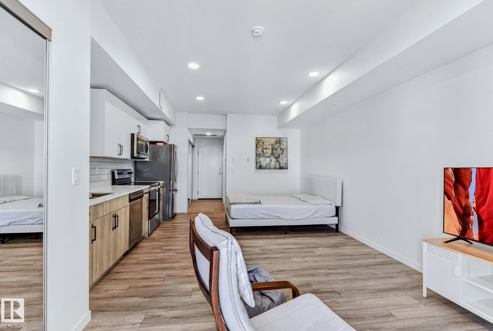 Photo 12 at 301 - 864 Secord Boulevard NW, Secord, Edmonton