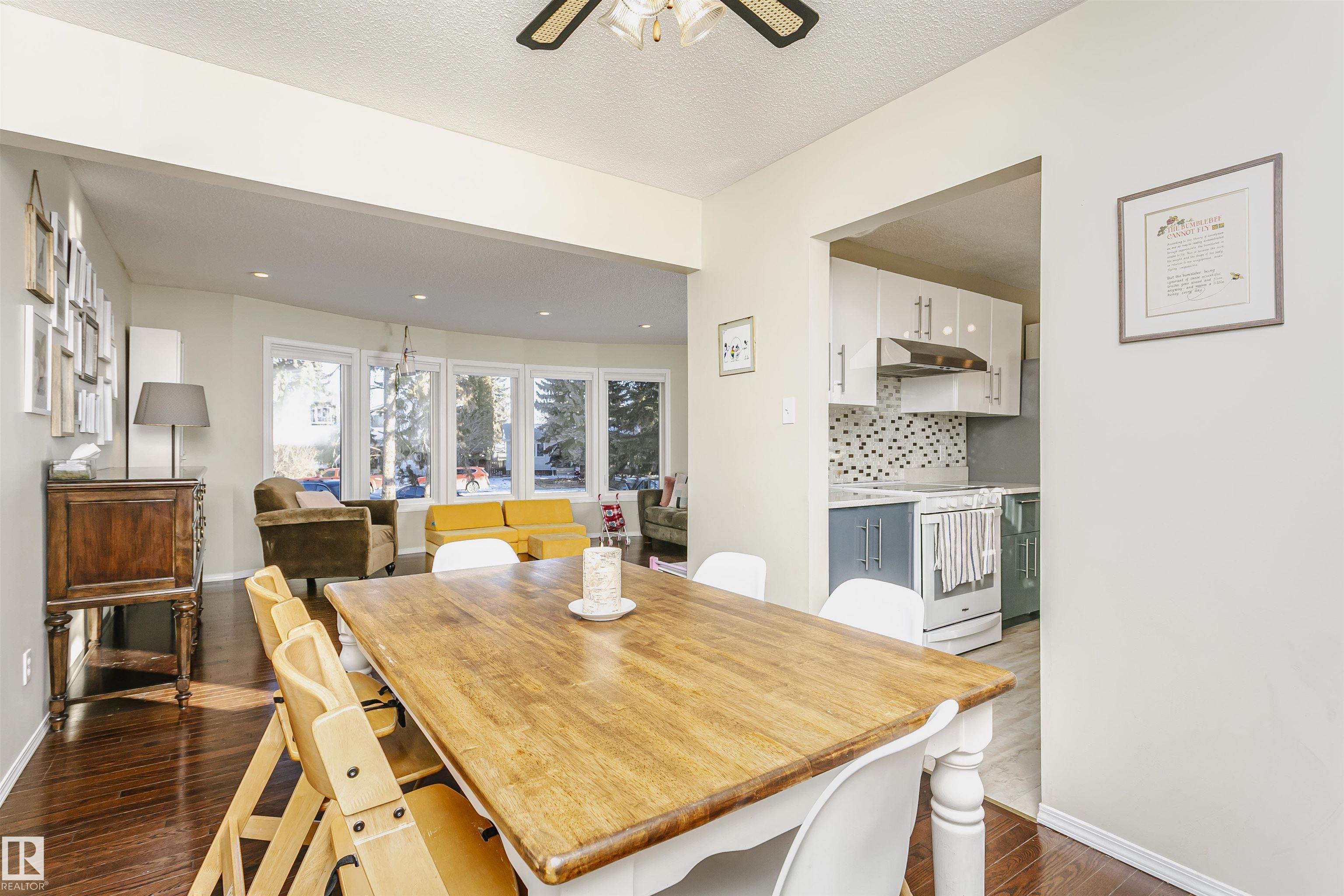 Photo 13 at 9 Burlington Place, Brookwood, Spruce Grove