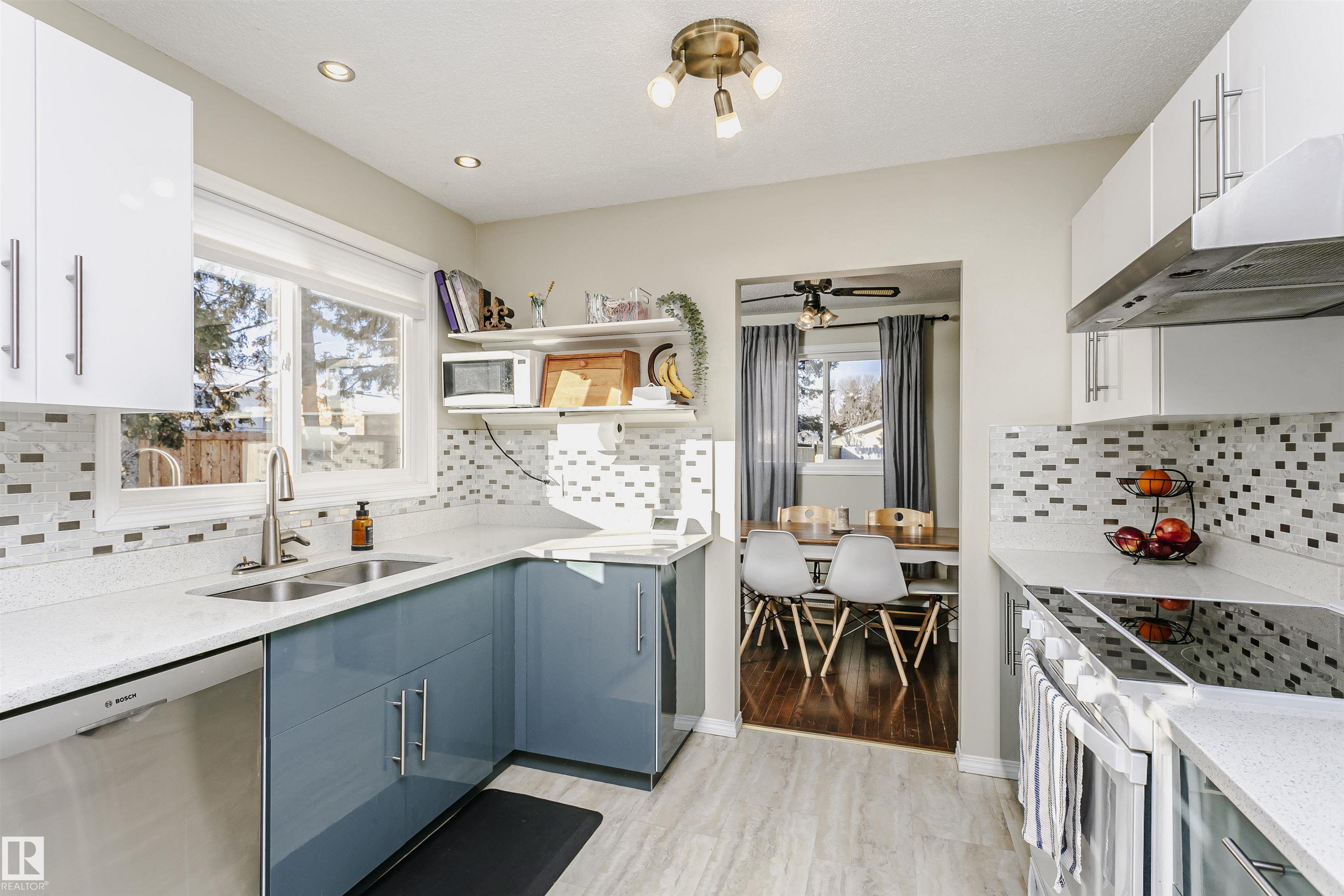 Photo 17 at 9 Burlington Place, Brookwood, Spruce Grove