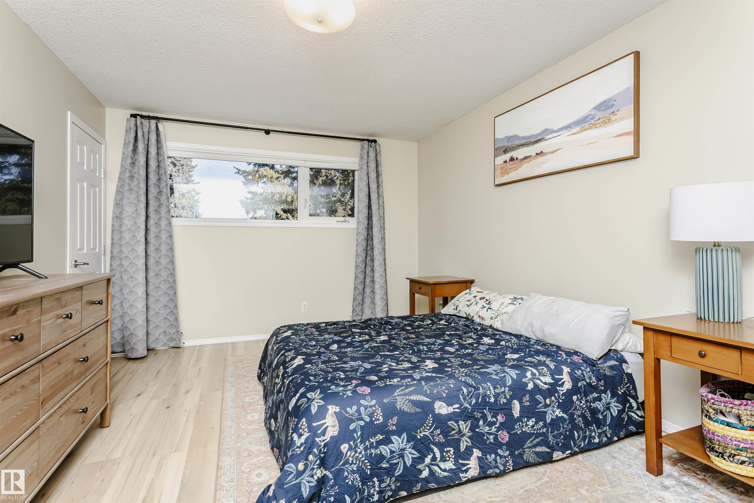 Photo 32 at 9 Burlington Place, Brookwood, Spruce Grove