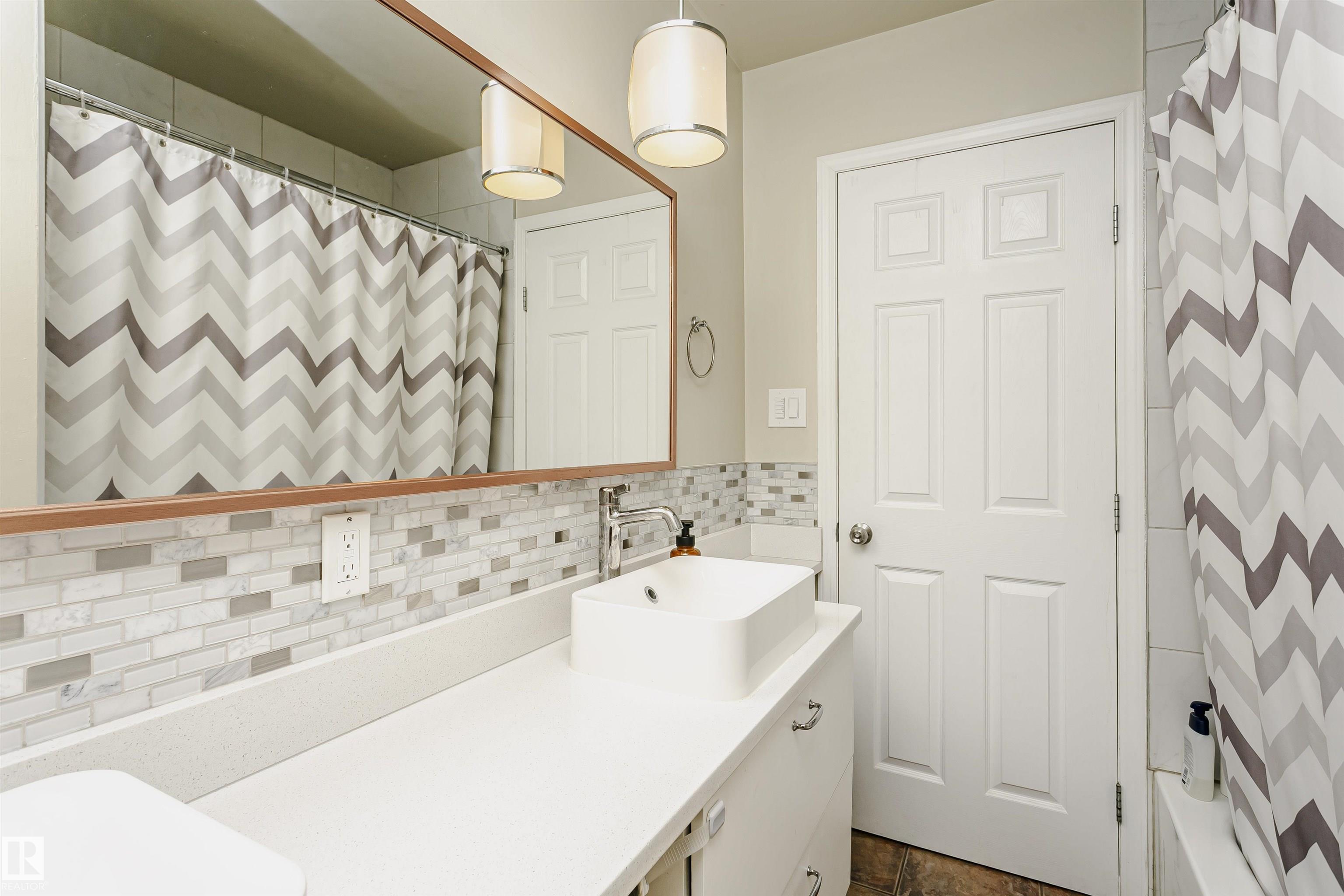 Photo 42 at 9 Burlington Place, Brookwood, Spruce Grove