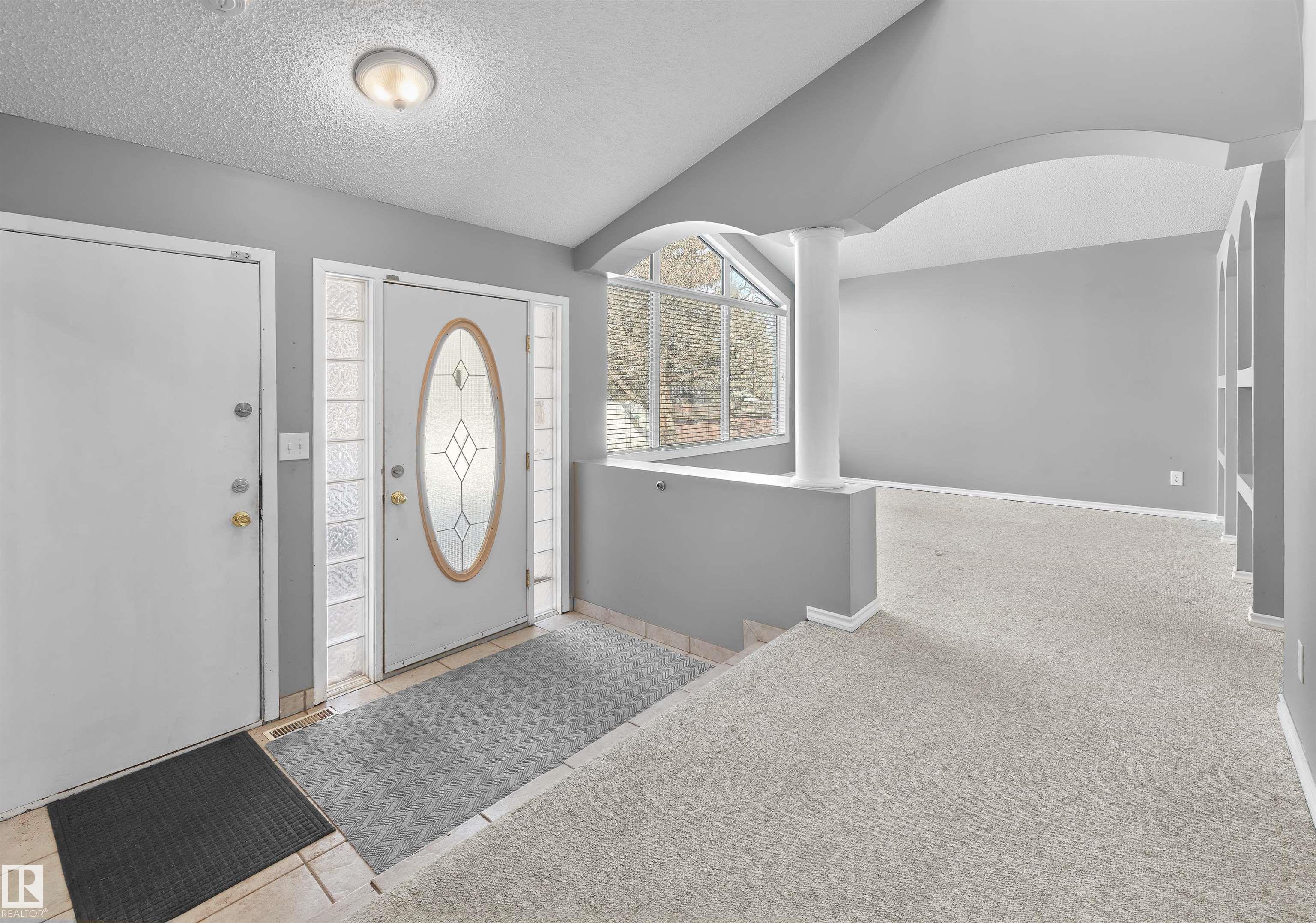 Photo 3 at 4203 Ramsay Crescent NW, Ramsay Heights, Edmonton