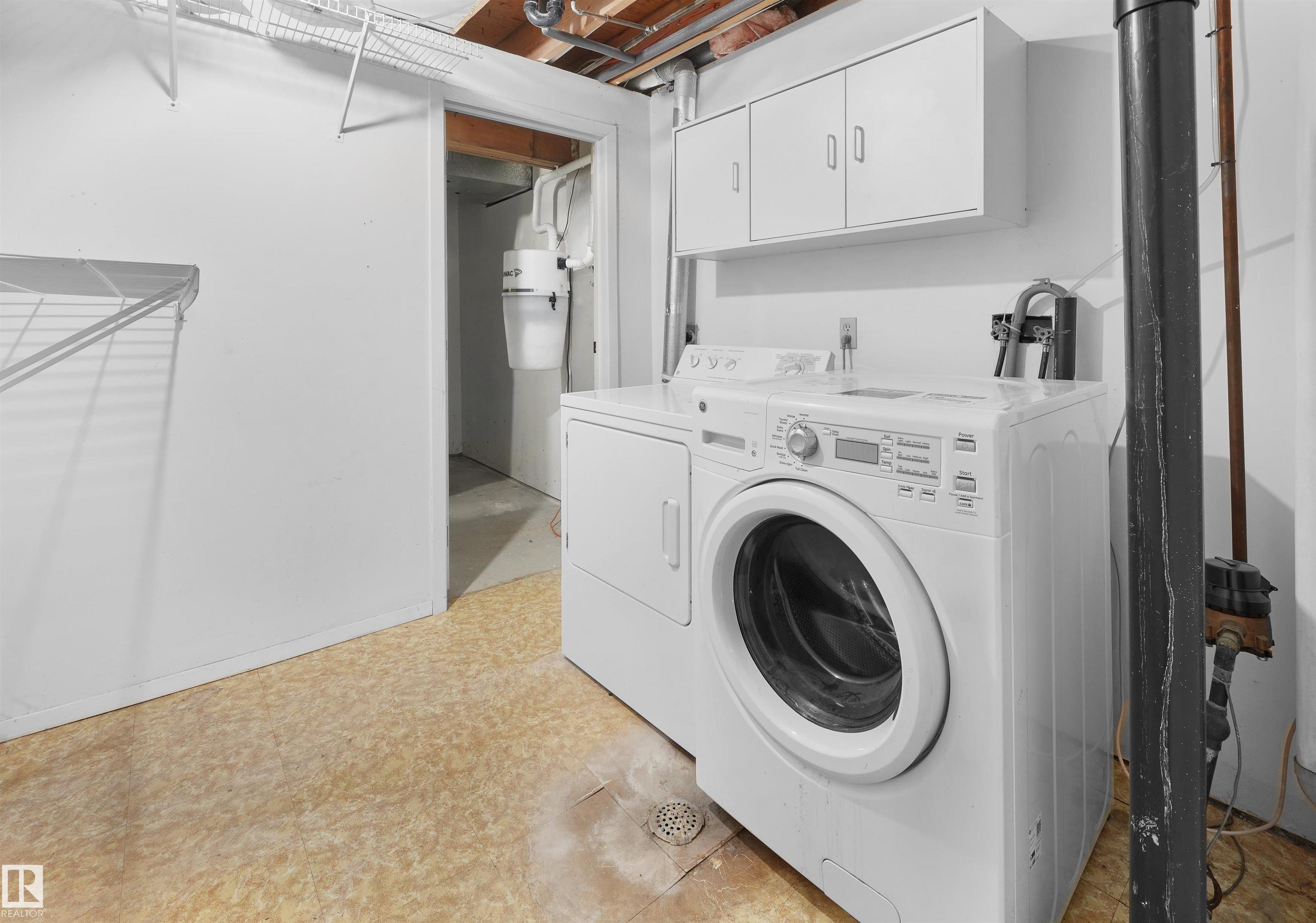 Photo 32 at 4203 Ramsay Crescent NW, Ramsay Heights, Edmonton