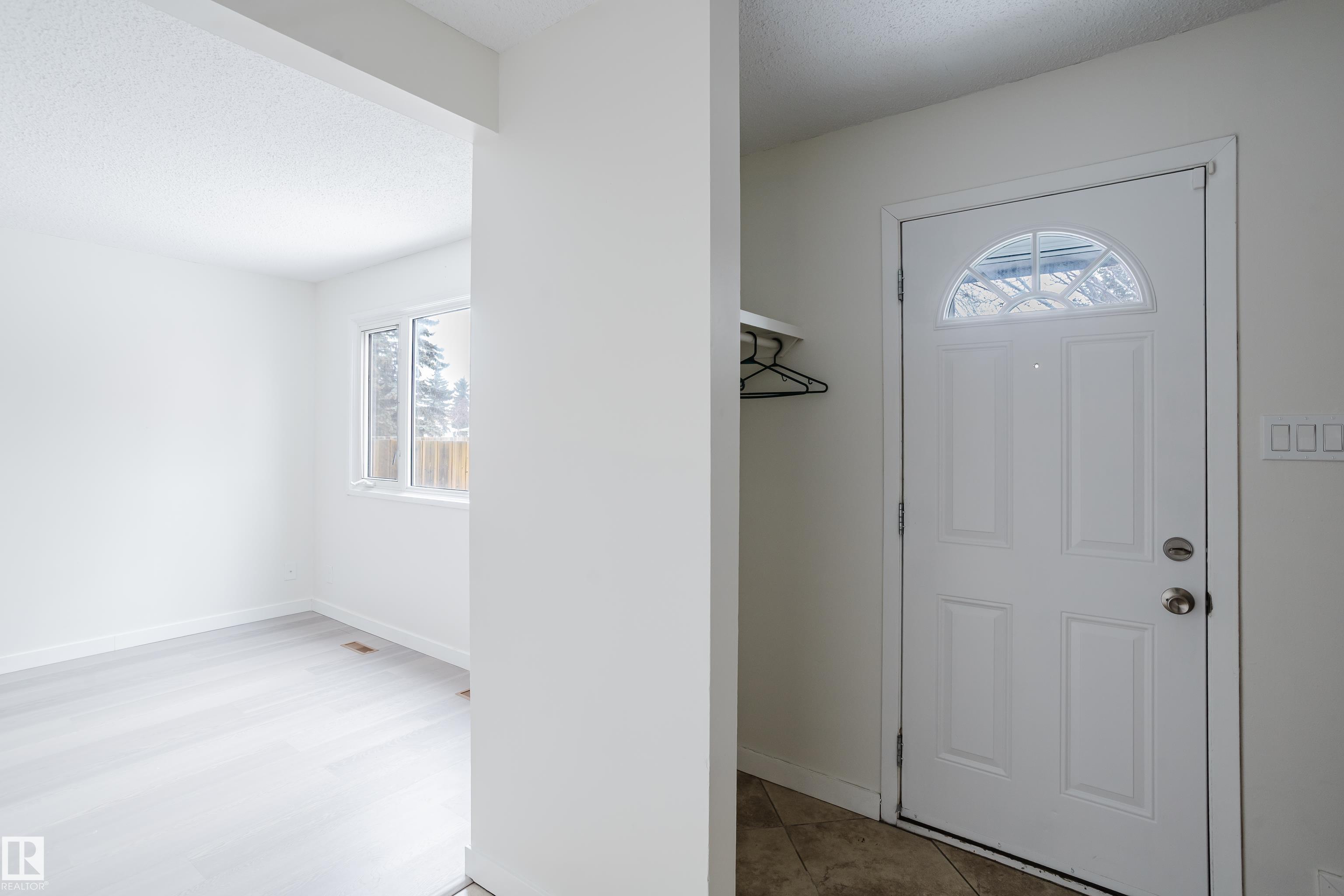 Photo 8 at 4 Belmead Gardens gardens NW, Belmead, Edmonton