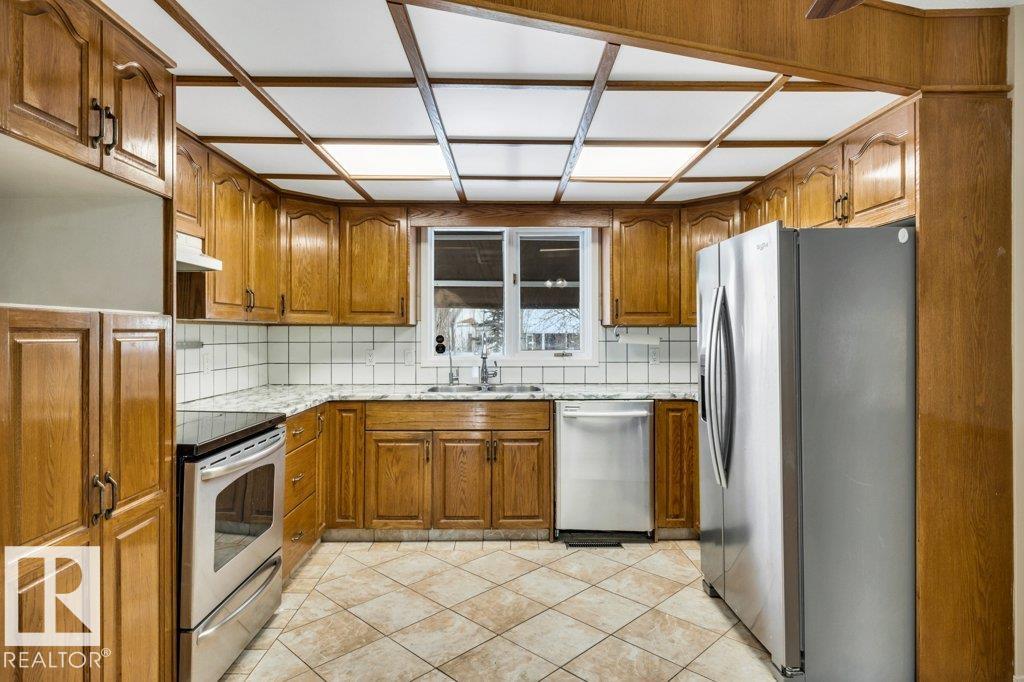 Photo 15 at 20 Alphonse crest, Akinsdale, St. Albert