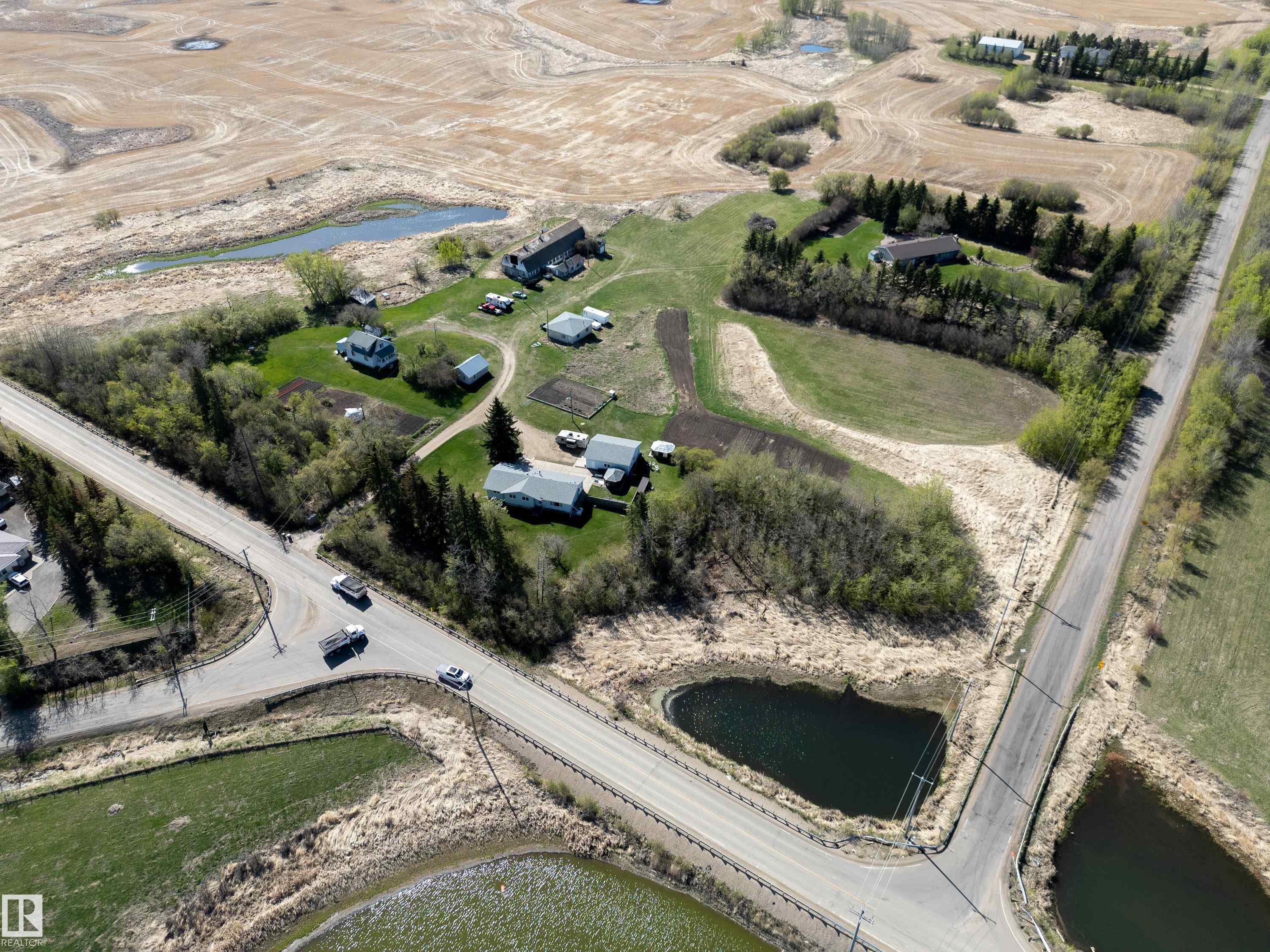 Picture for 1551 ELLERSLIE RD SW