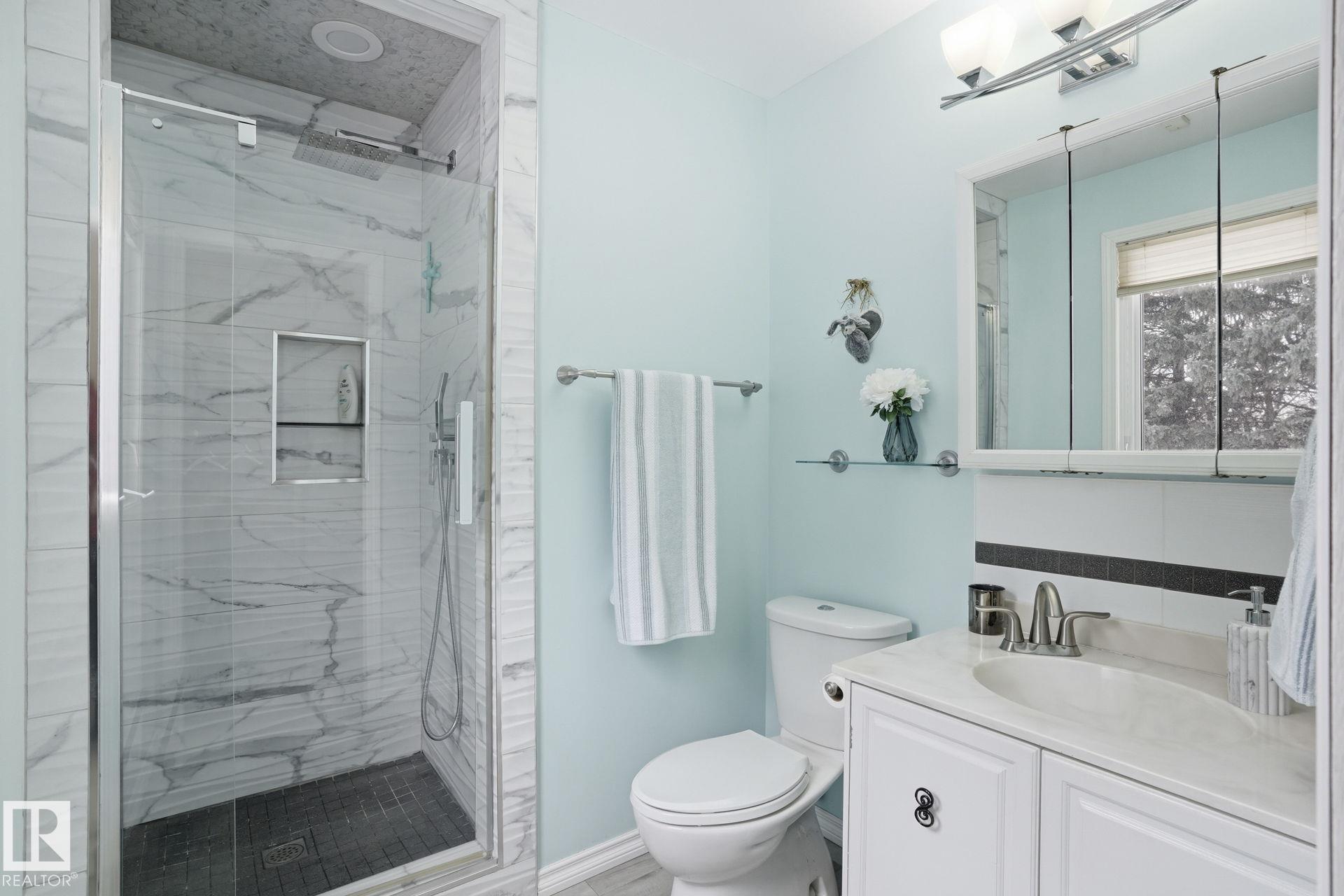 Photo 13 at 1551 Ellerslie Road SW, Decoteau, Edmonton