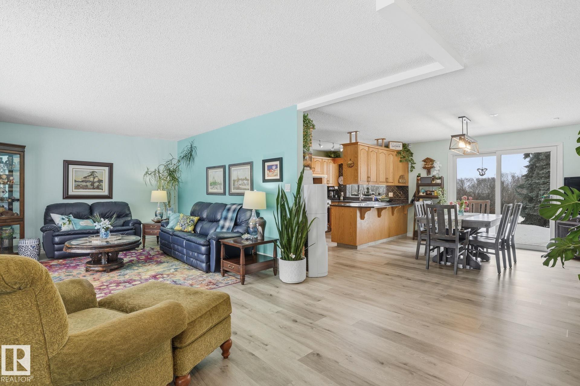 Photo 5 at 1551 Ellerslie Road SW, Decoteau, Edmonton