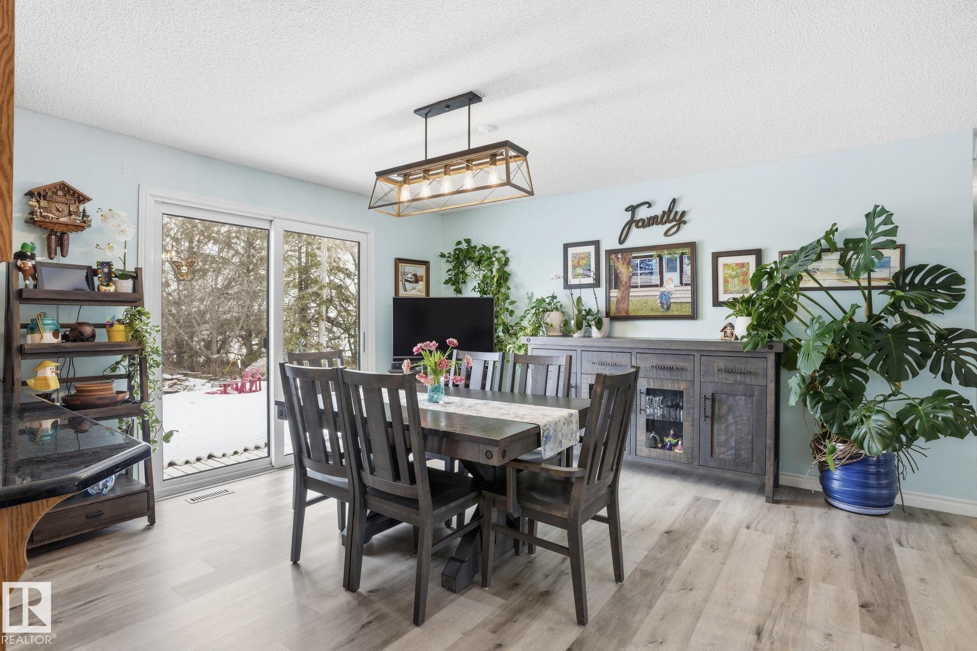 Photo 7 at 1551 Ellerslie Road SW, Decoteau, Edmonton