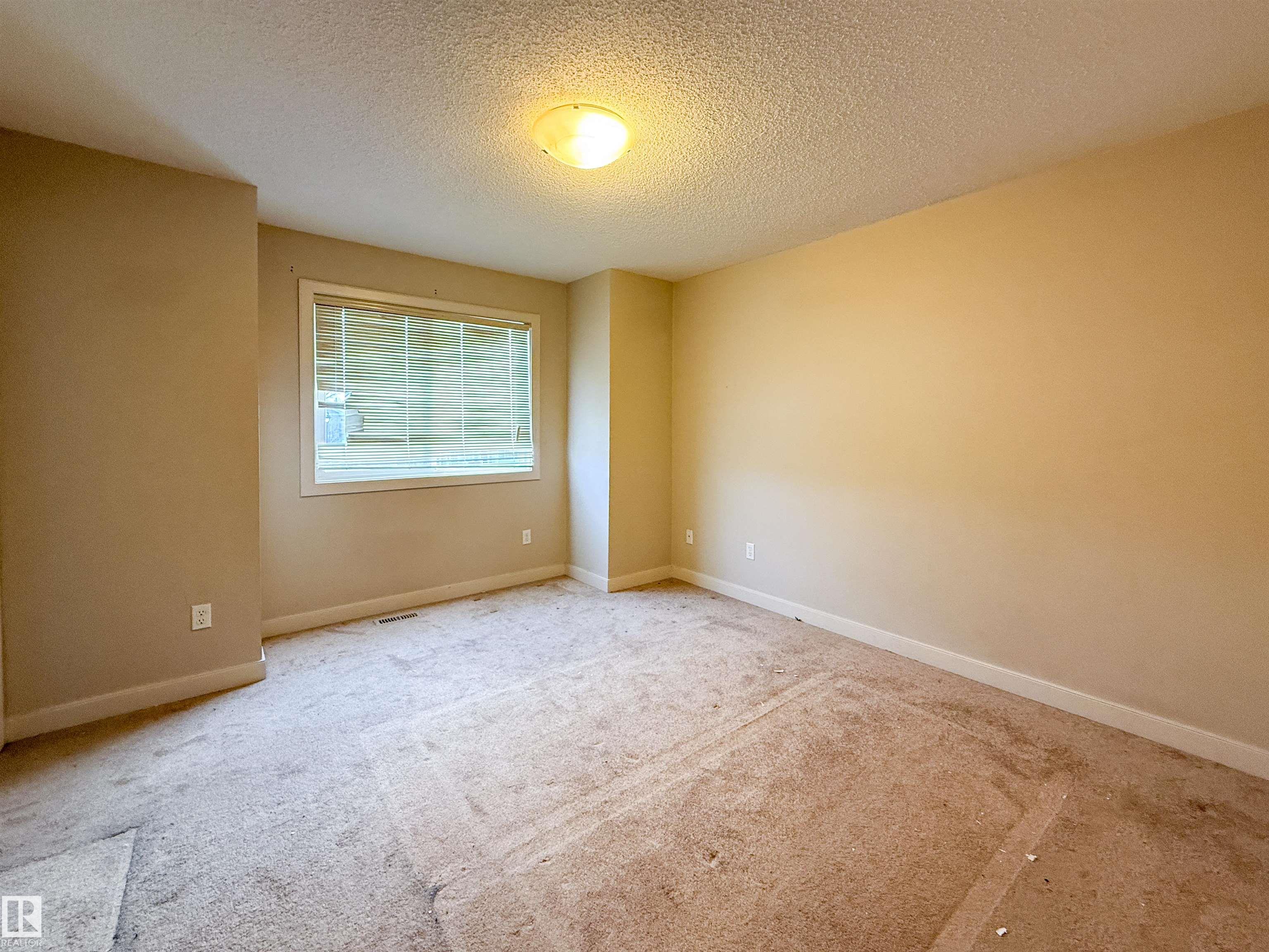 Photo 13 at 6032 38 Avenue NW, Greenview, Edmonton