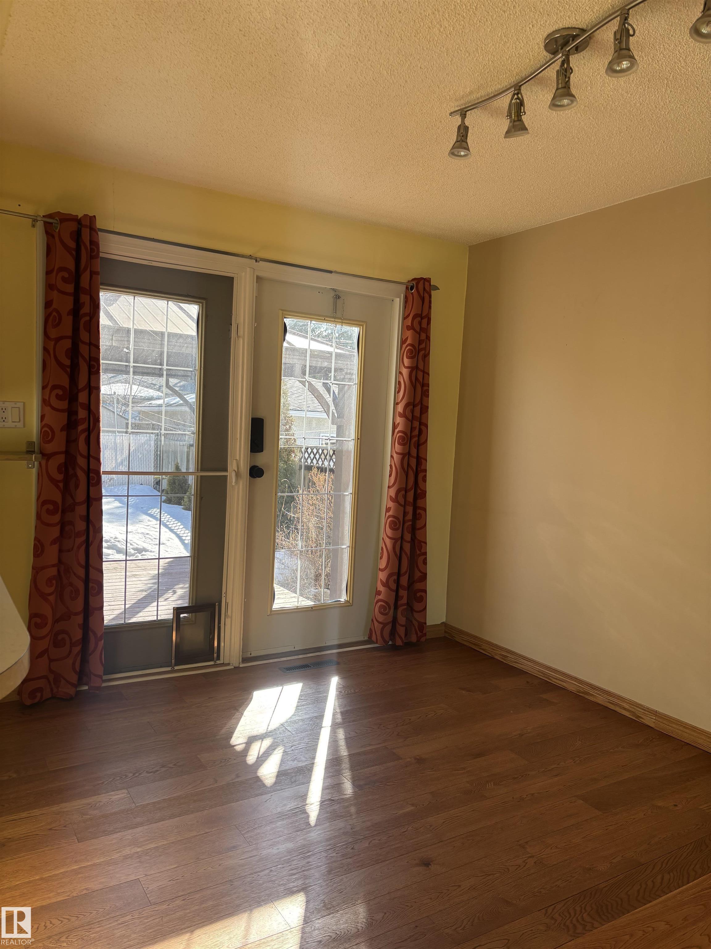 Photo 12 at 11427 44a Avenue NW, Royal Gardens, Edmonton