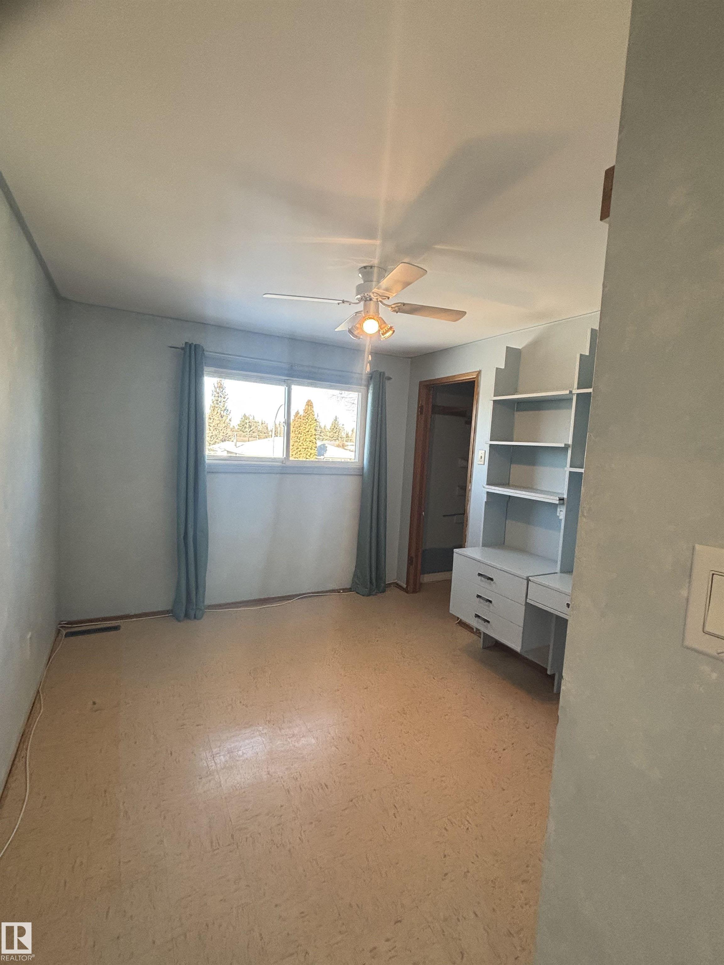 Photo 31 at 11427 44a Avenue NW, Royal Gardens, Edmonton