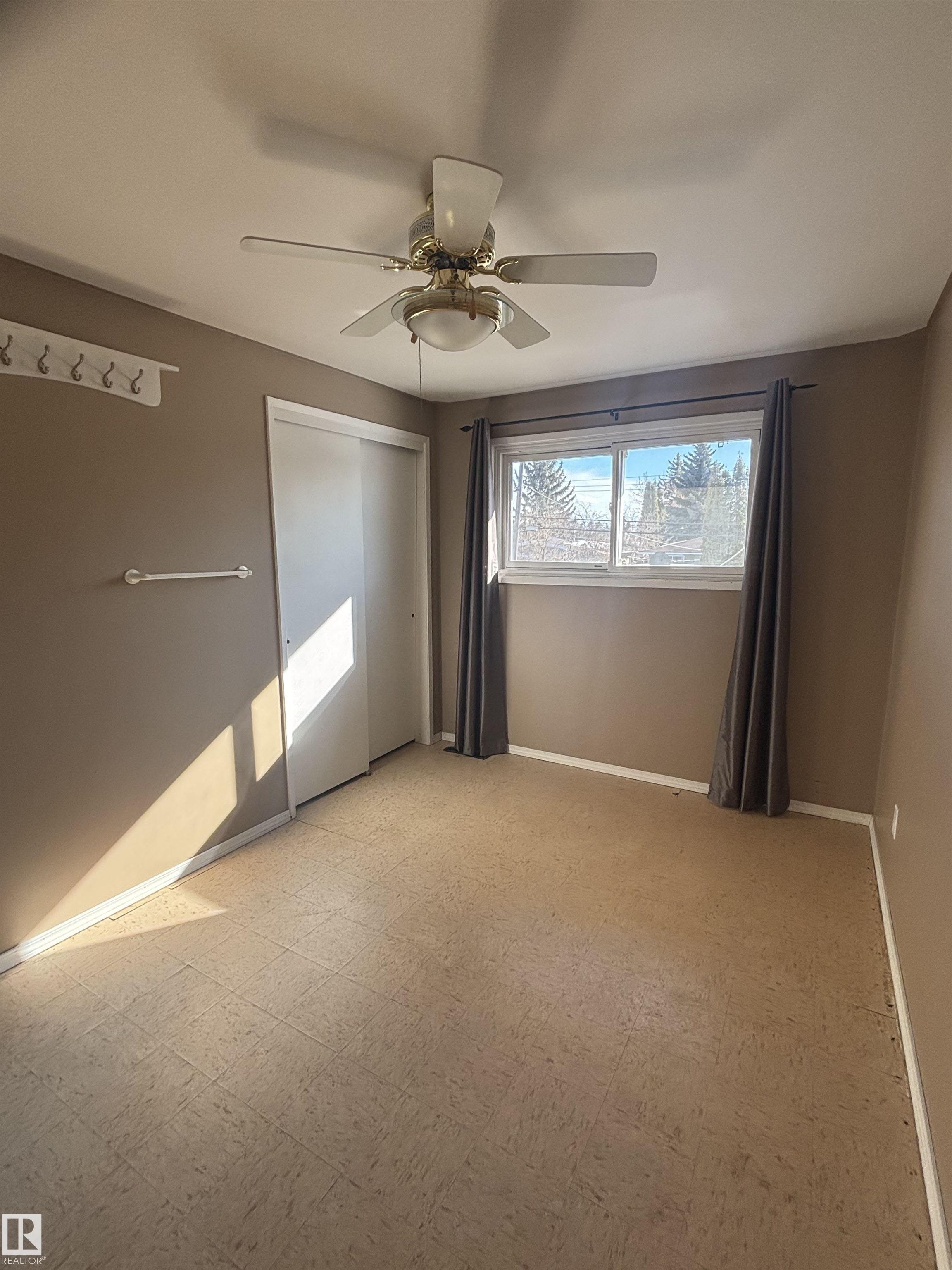 Photo 34 at 11427 44a Avenue NW, Royal Gardens, Edmonton