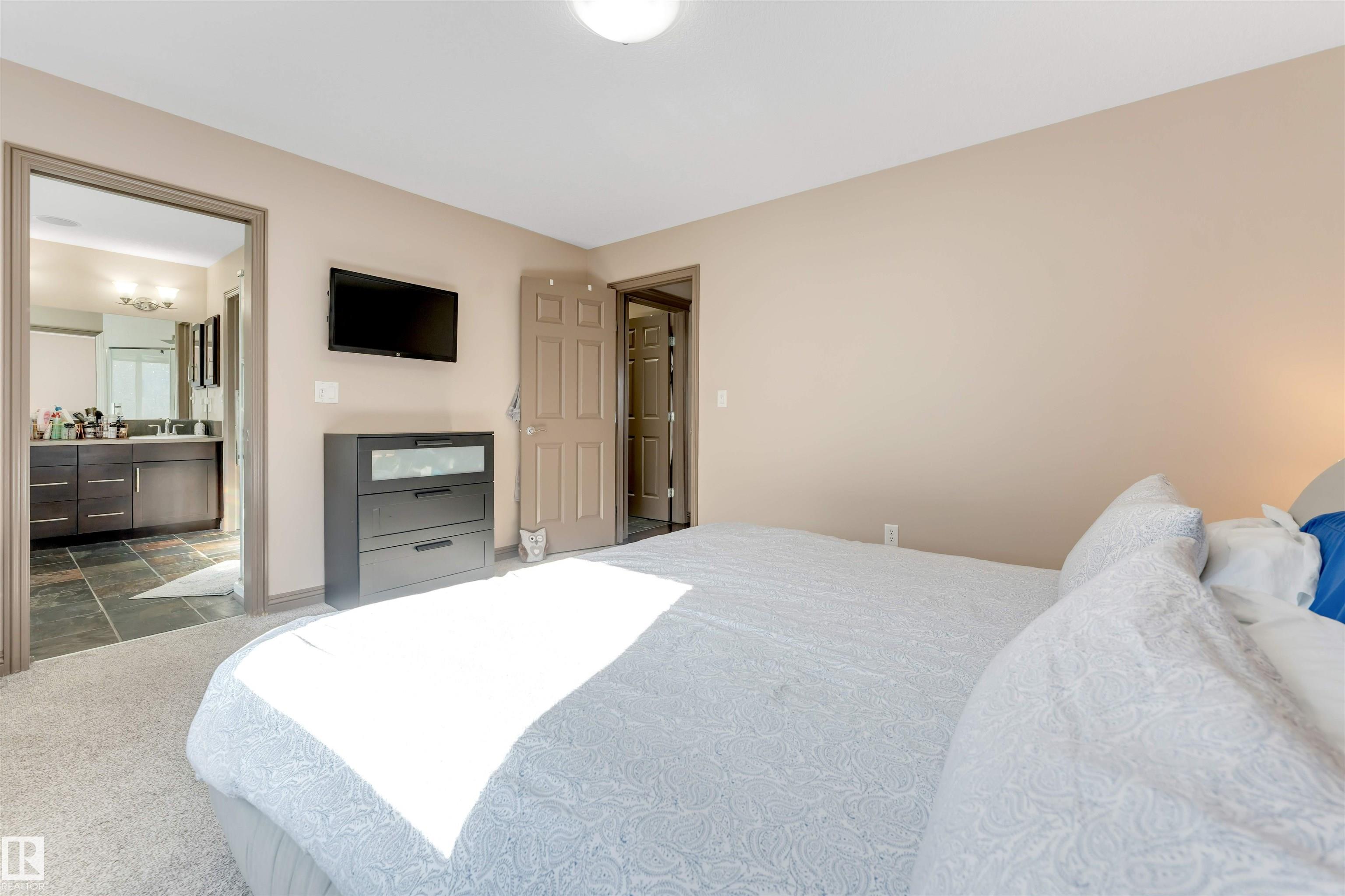 Photo 18 at 12063 21 Avenue SW, Rutherford, Edmonton