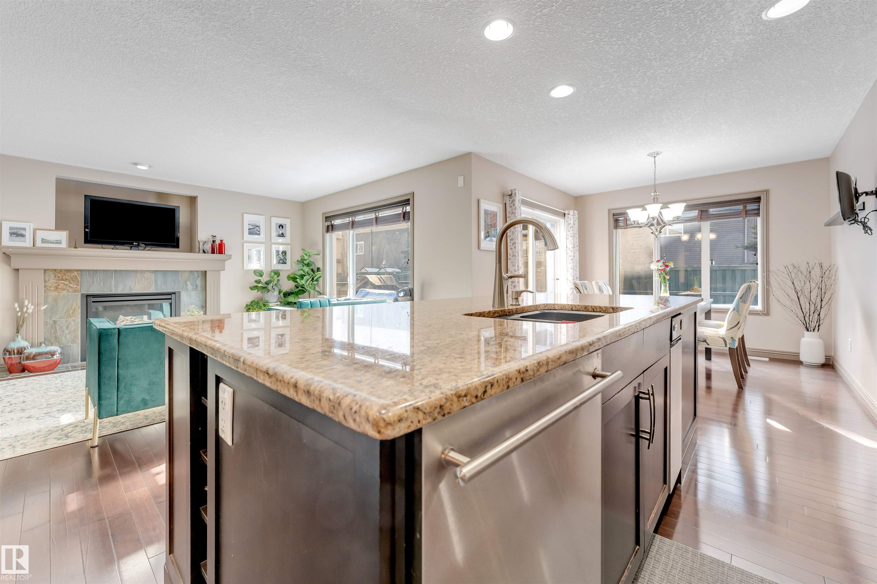 Photo 4 at 12063 21 Avenue SW, Rutherford, Edmonton