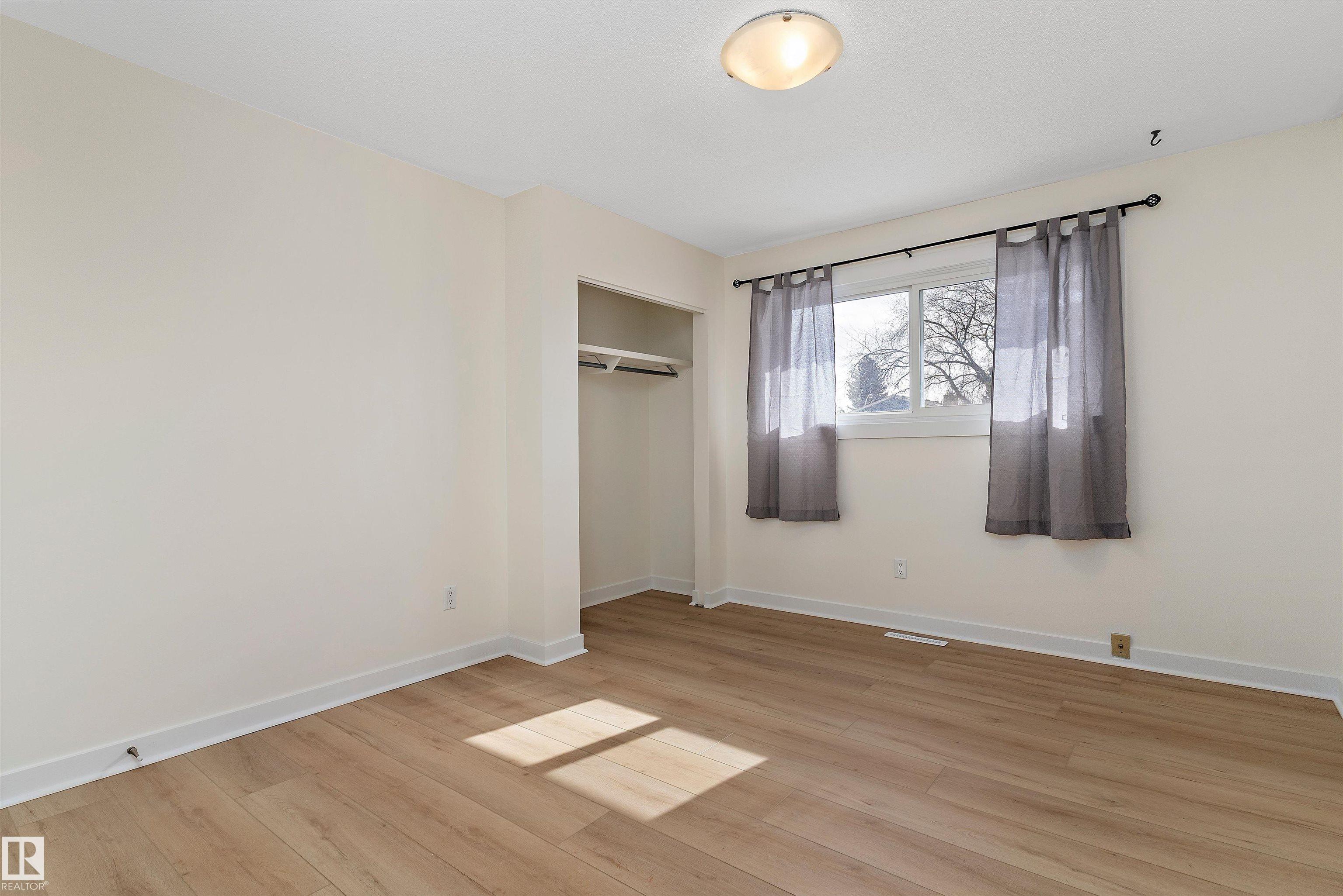 Photo 26 at 10951 35a Avenue NW, Duggan, Edmonton